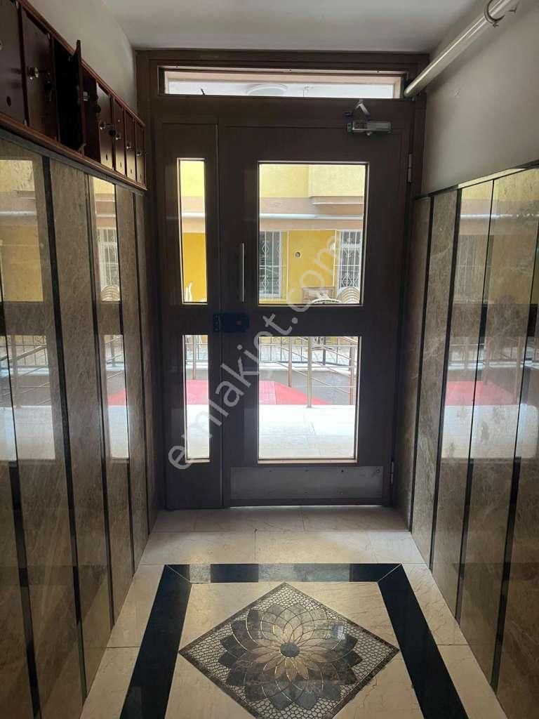 Altıntepe 63'de Marmaraya Yakın Ön Cephe Balkonlu 1+1 - Görsel 13