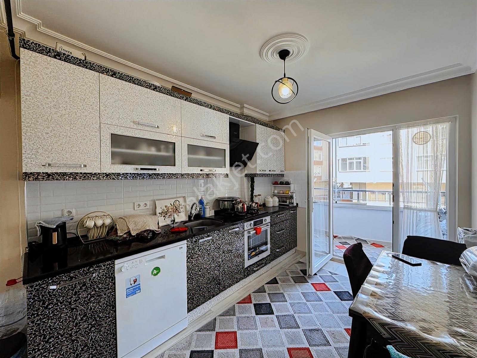 Çınarlı Mahallesinde Yatırımlık Ve Oturuml Lüks 3+1 Geniş Ferah - Görsel 23