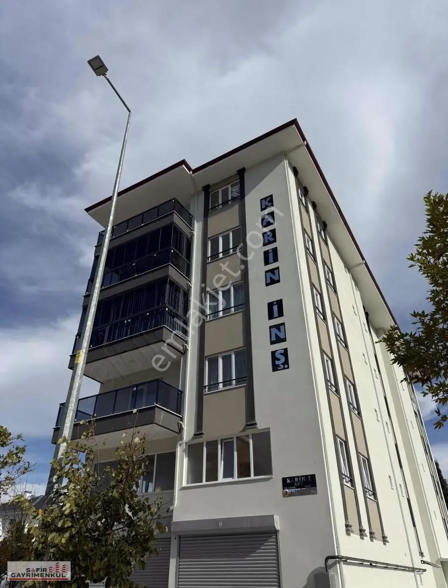 Ayazmanada Halıkent Mah. Pazar Yeri Altında 3+1 Sıfır Daire