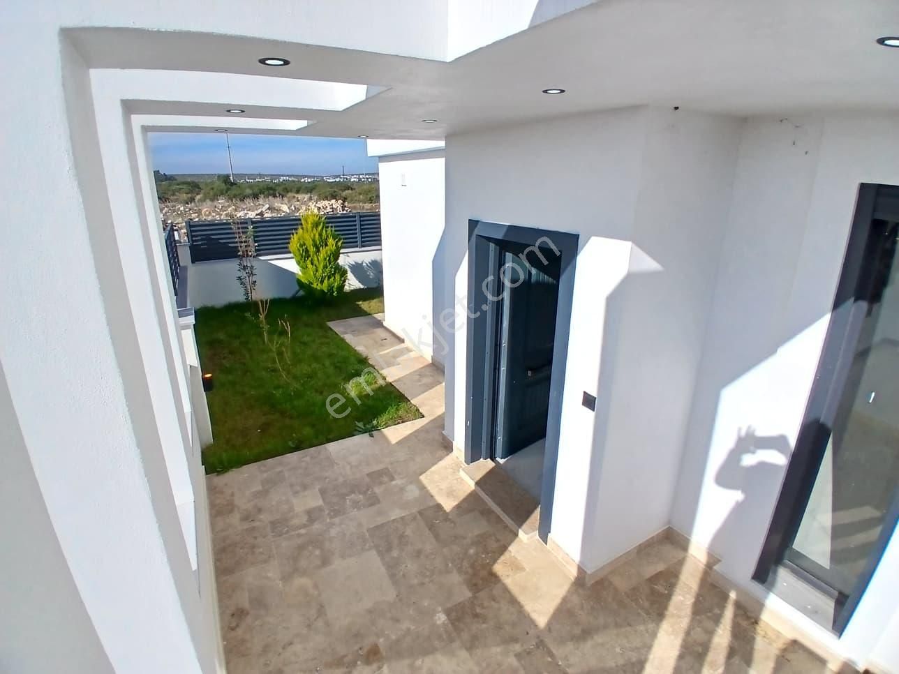 Didim Efeler Mah 3+1 Havuzlu Satılık Tam Müstakil Villa - Görsel 3