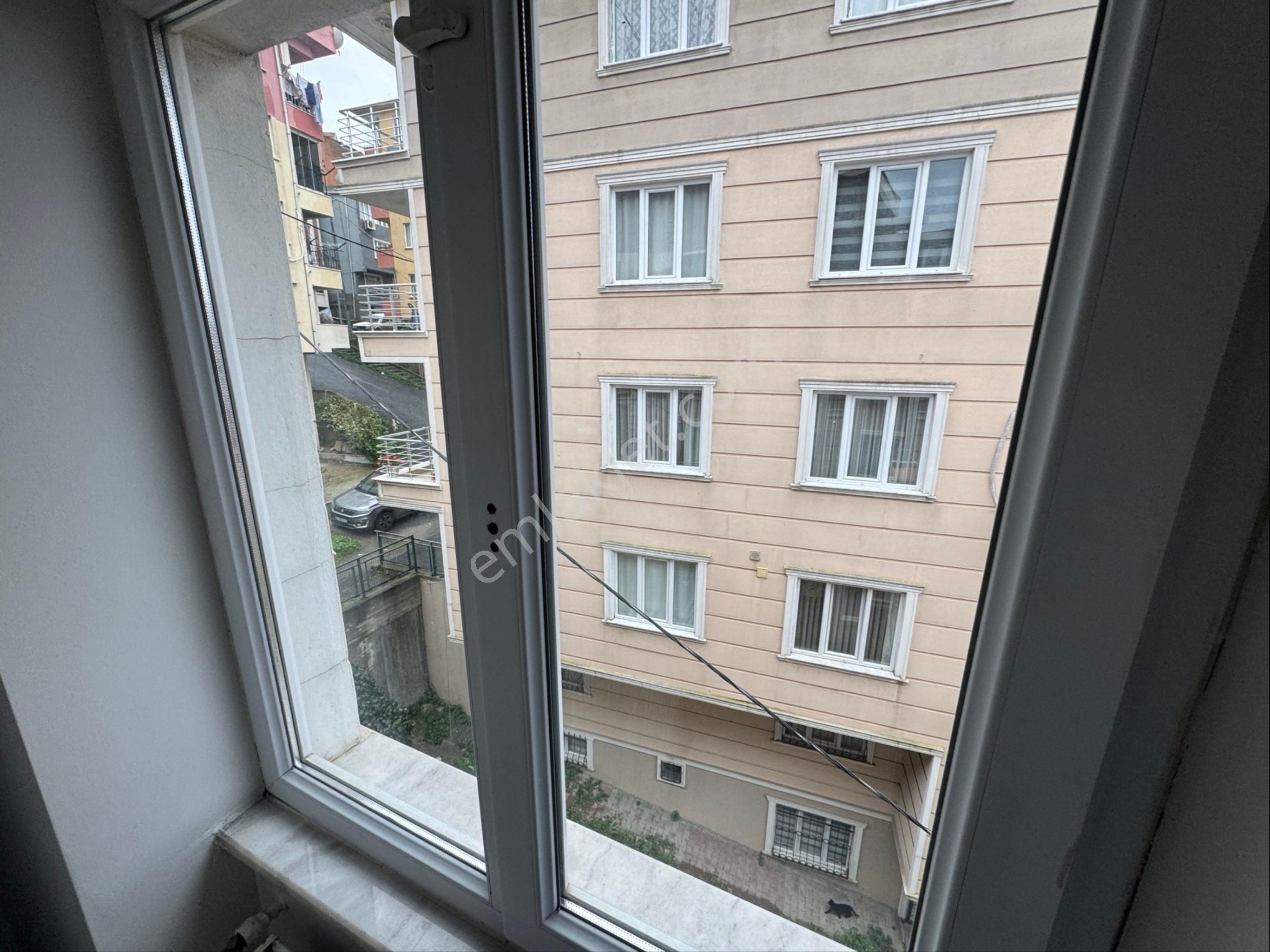 Acil Amorti + 2 Daire+ Yatırımlık +eminevim Uyg+metro Yakını - Görsel 4