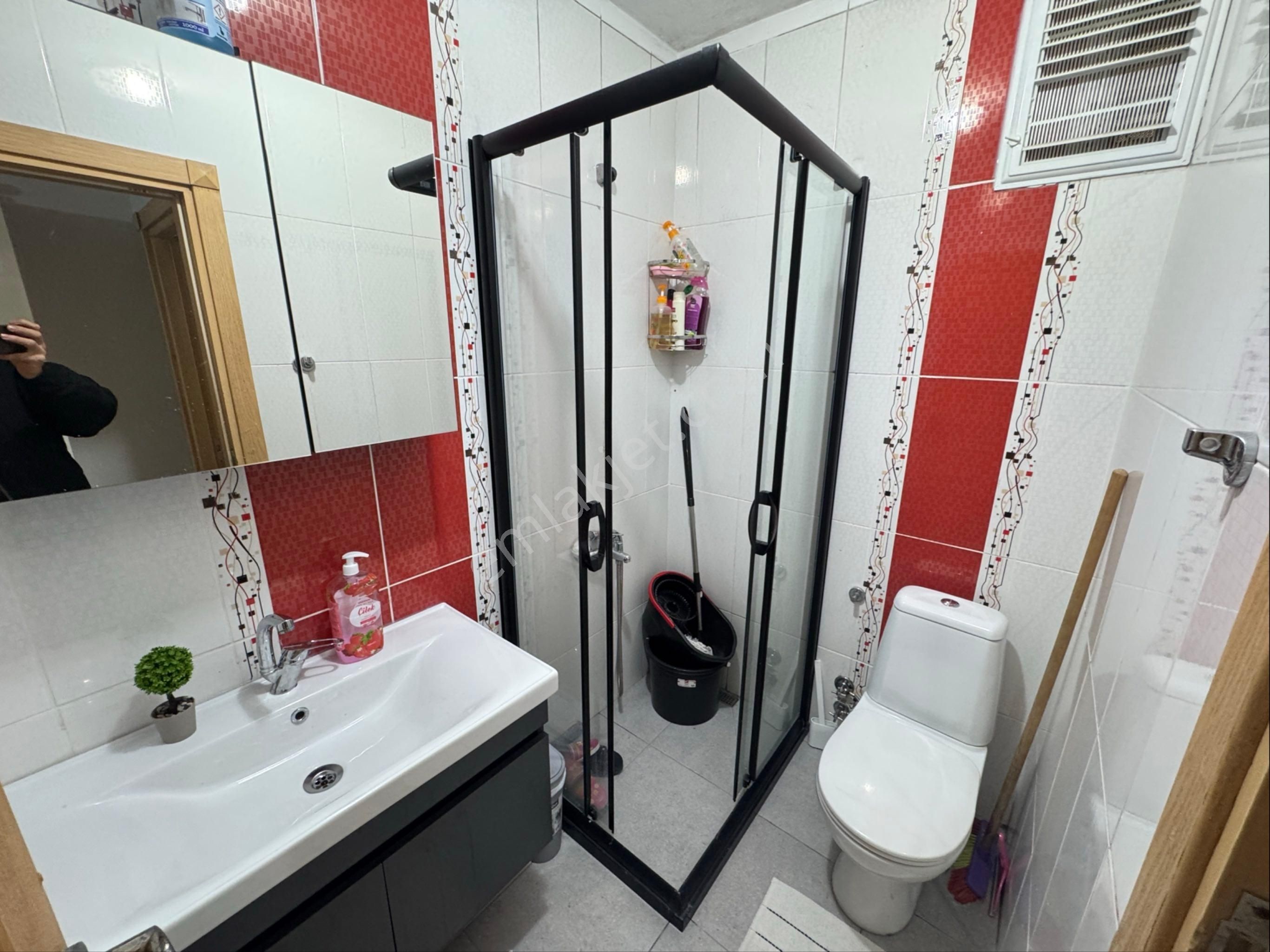 Acil Amorti + 2 Daire+ Yatırımlık +eminevim Uyg+metro Yakını - Görsel 17