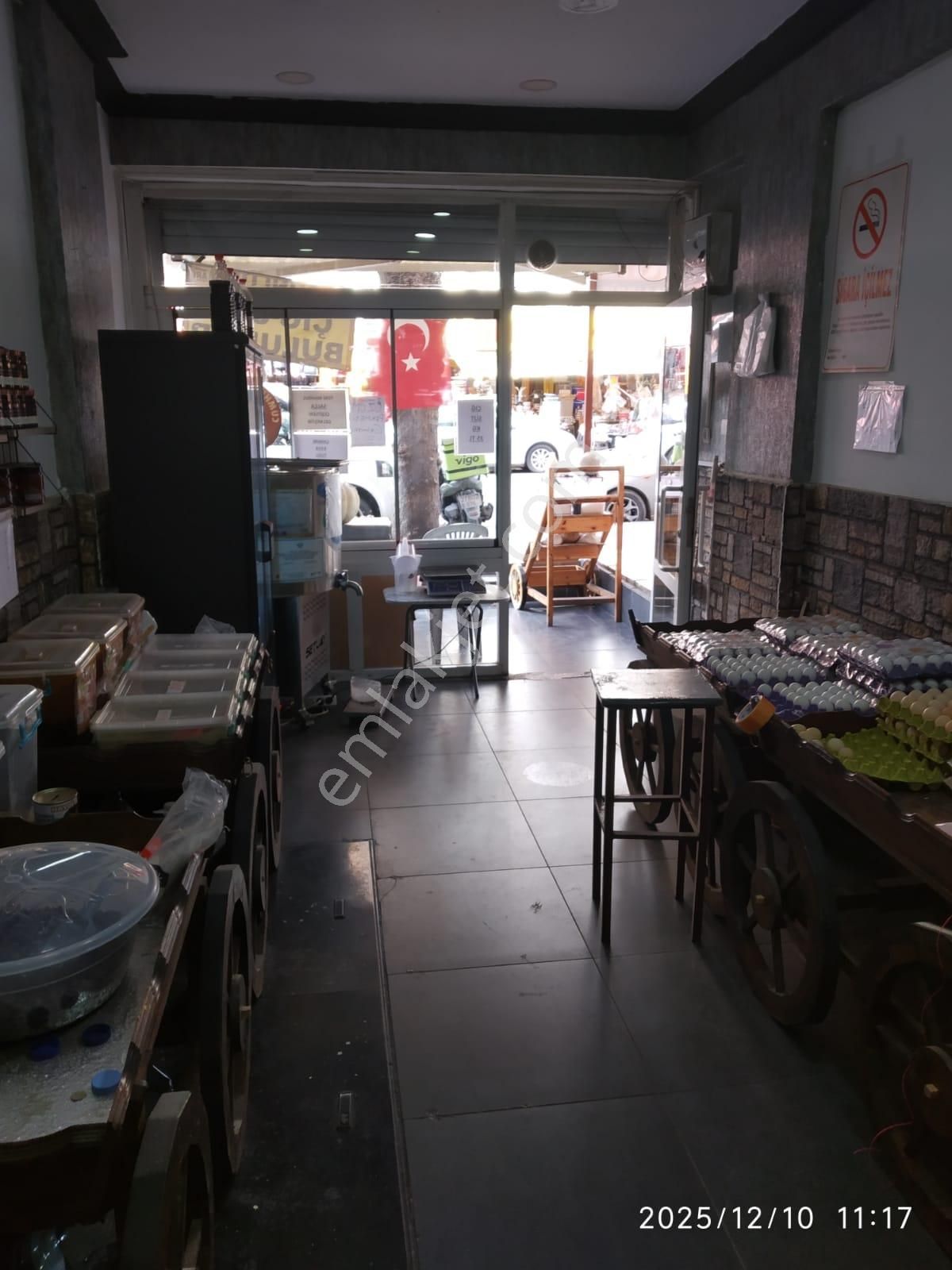 Demetevler Ana Cadde Üzerinde 53 M2 (25 Giriş+28 Depo) Net Kullanım Alanlı Satılık Dükkan - Görsel 4