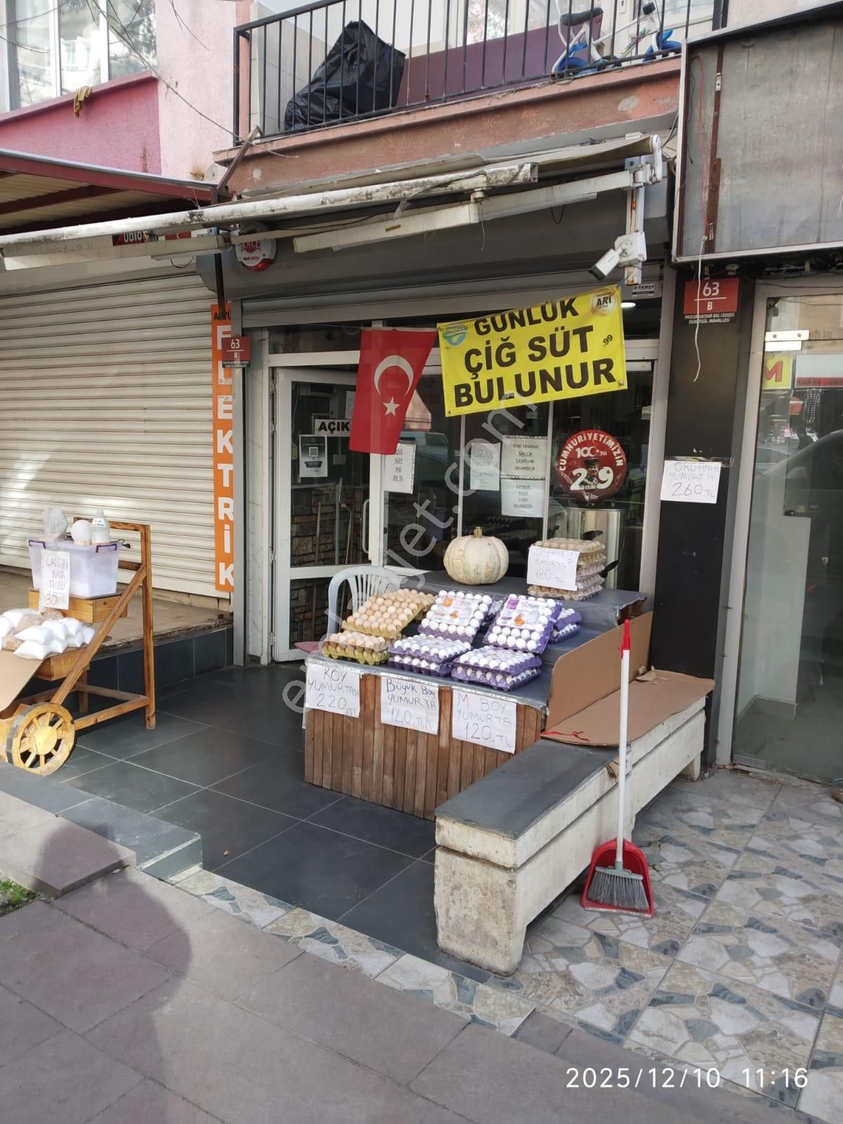 Demetevler Ana Cadde Üzerinde 53 M2 (25 Giriş+28 Depo) Net Kullanım Alanlı Satılık Dükkan - Görsel 2