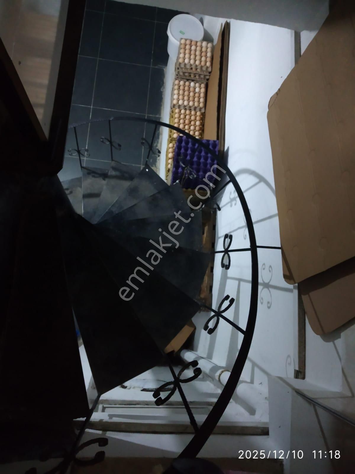 Demetevler Ana Cadde Üzerinde 53 M2 (25 Giriş+28 Depo) Net Kullanım Alanlı Satılık Dükkan - Görsel 6