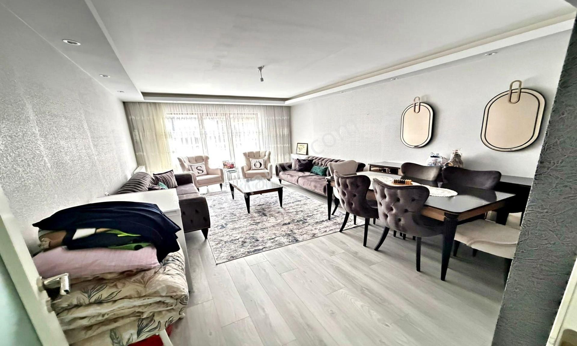 Kanuni'de Cadde Üzeri Emsallerinden Çok Uygun Lux Yapılı 3+1 - Görsel 29