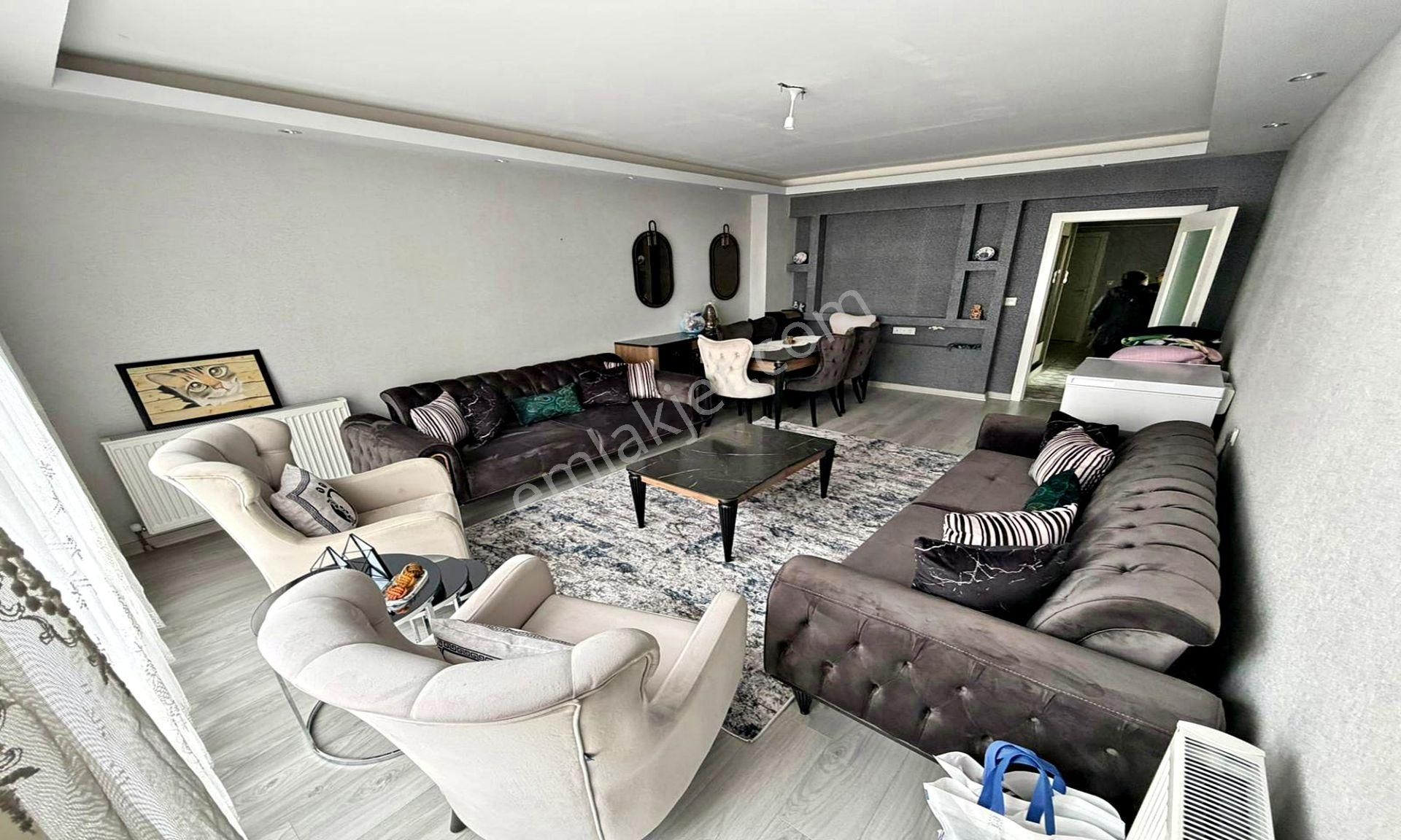 Kanuni'de Cadde Üzeri Emsallerinden Çok Uygun Lux Yapılı 3+1 - Görsel 31