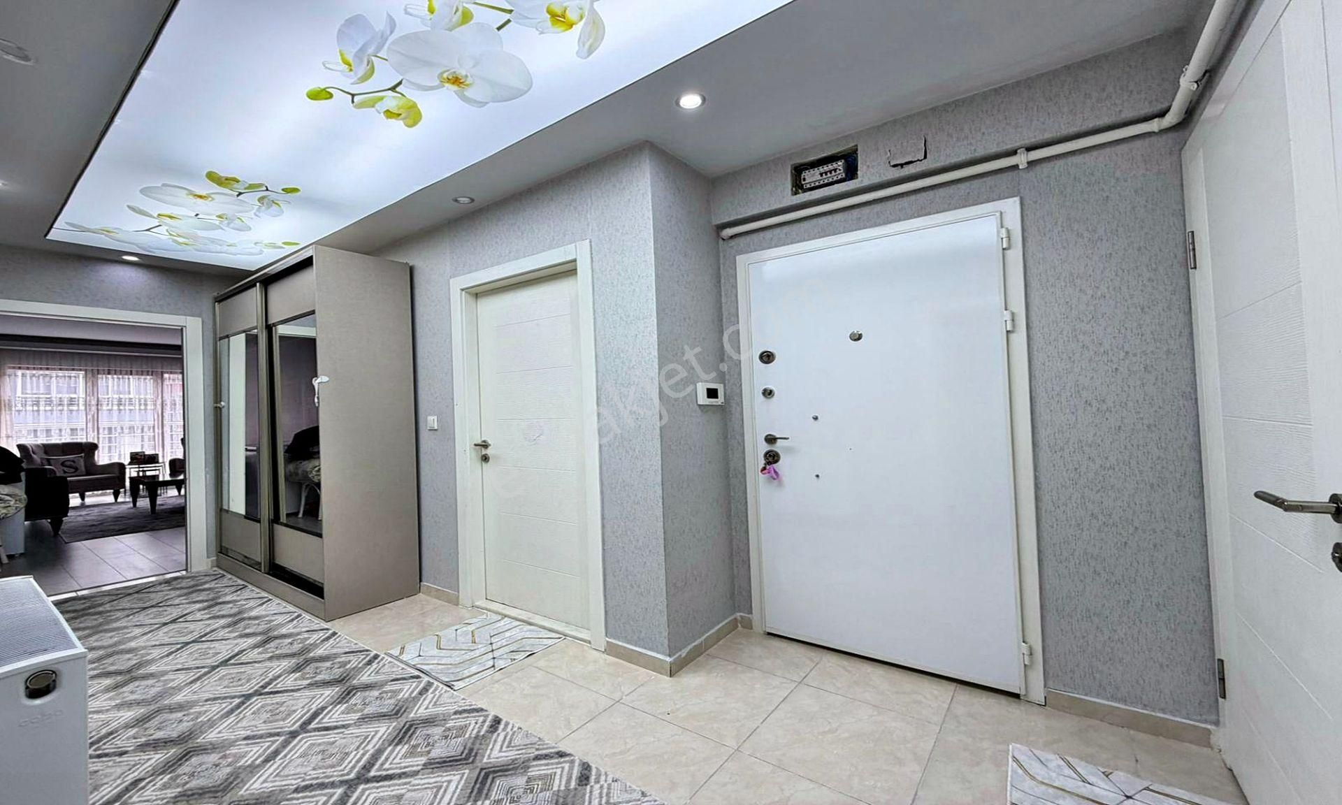 Kanuni'de Cadde Üzeri Emsallerinden Çok Uygun Lux Yapılı 3+1 - Görsel 16