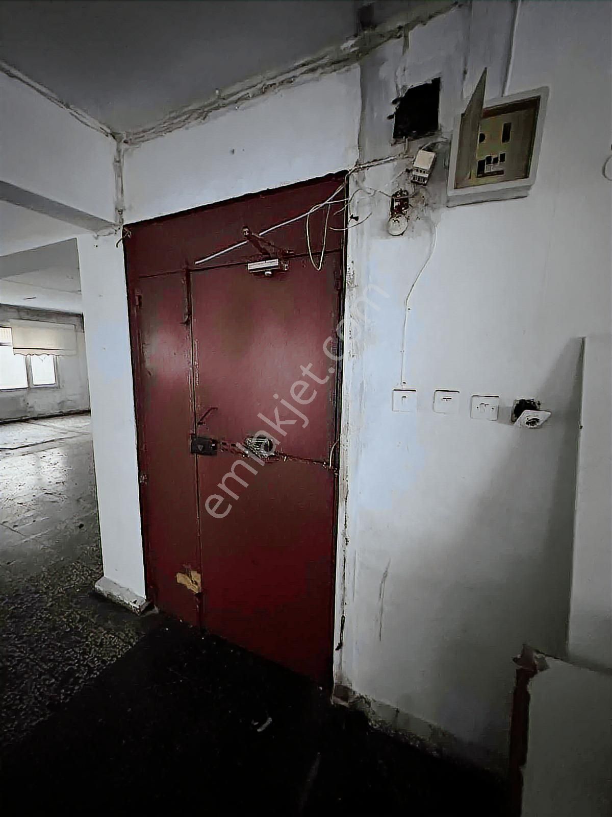 Çağlayanda Kiralık Caddeüstü 350m2 4cephesiaçıkdükkan - Görsel 4