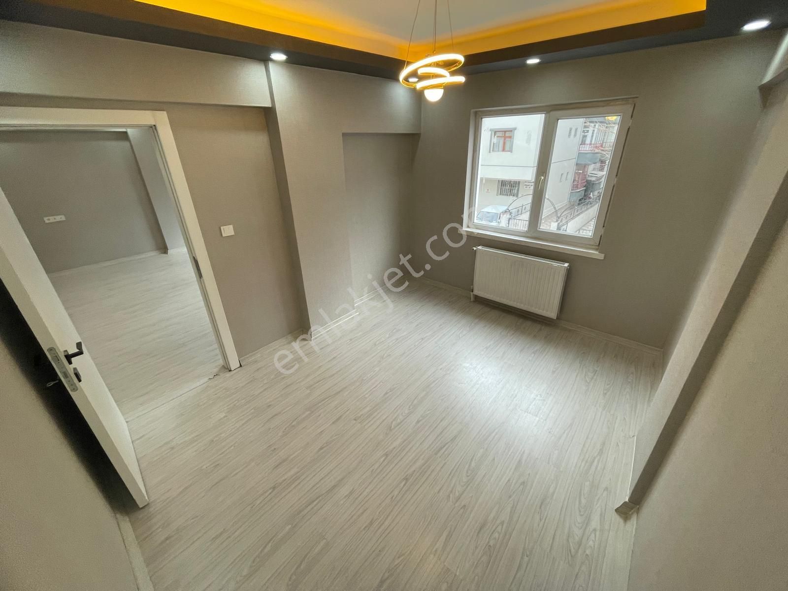 Sincan Plevne Mah.'de Satılık 3+1 Ara Katta Ön Cephe Daire - Görsel 9