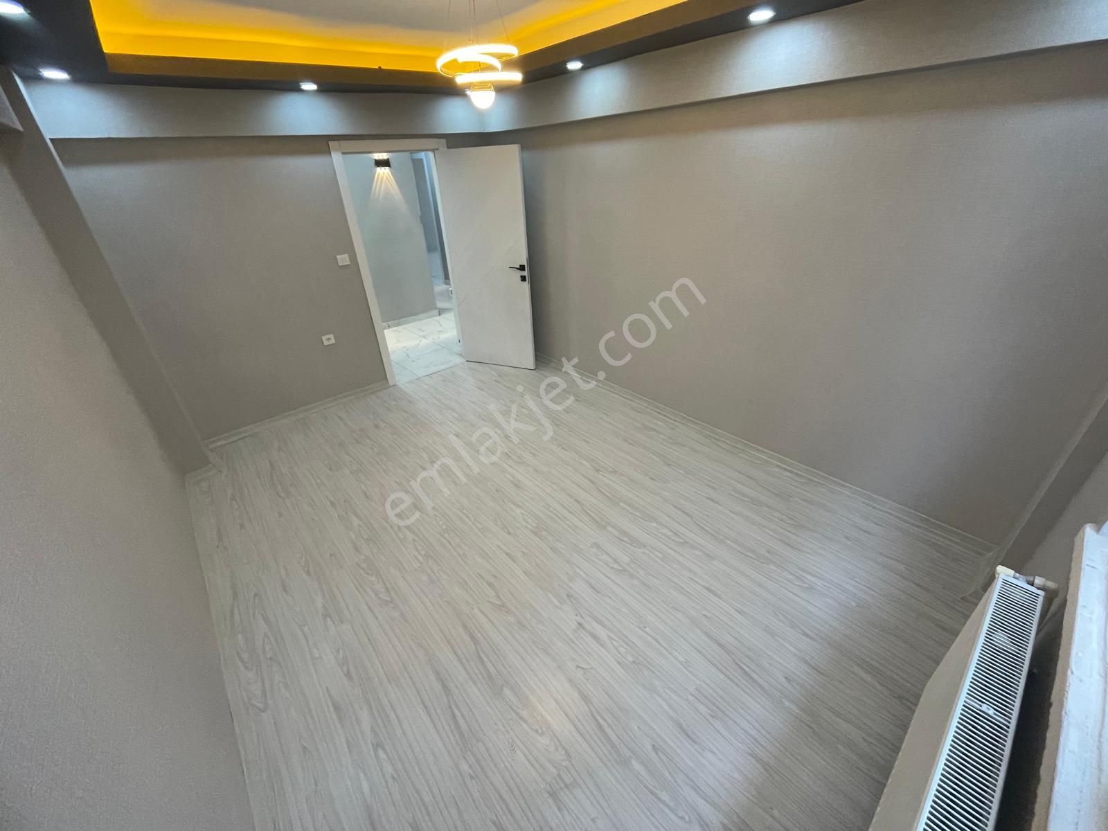 Sincan Plevne Mah.'de Satılık 3+1 Ara Katta Ön Cephe Daire - Görsel 18