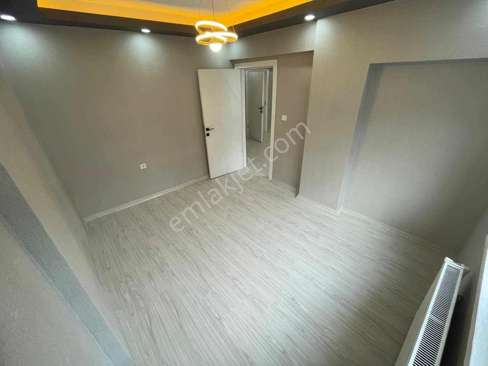 Sincan Plevne Mah.'de Satılık 3+1 Ara Katta Ön Cephe Daire - Görsel 10