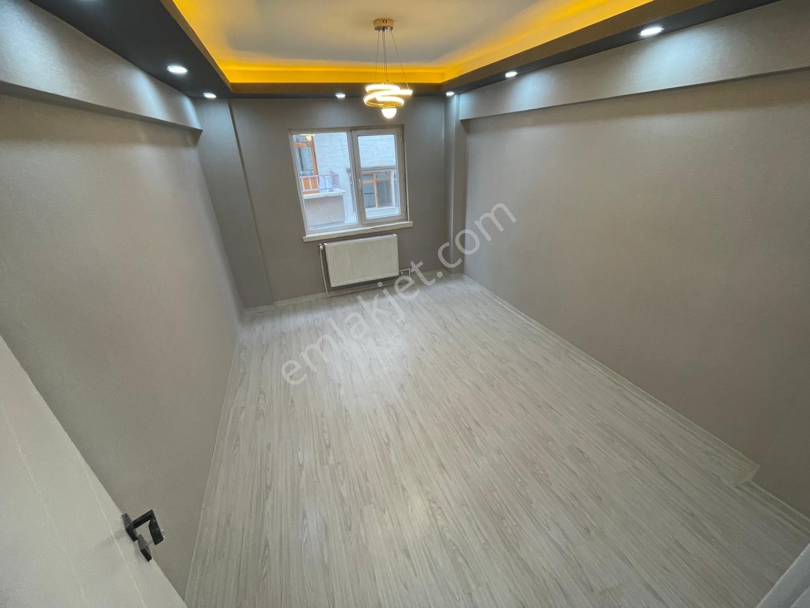 Sincan Plevne Mah.'de Satılık 3+1 Ara Katta Ön Cephe Daire - Görsel 16