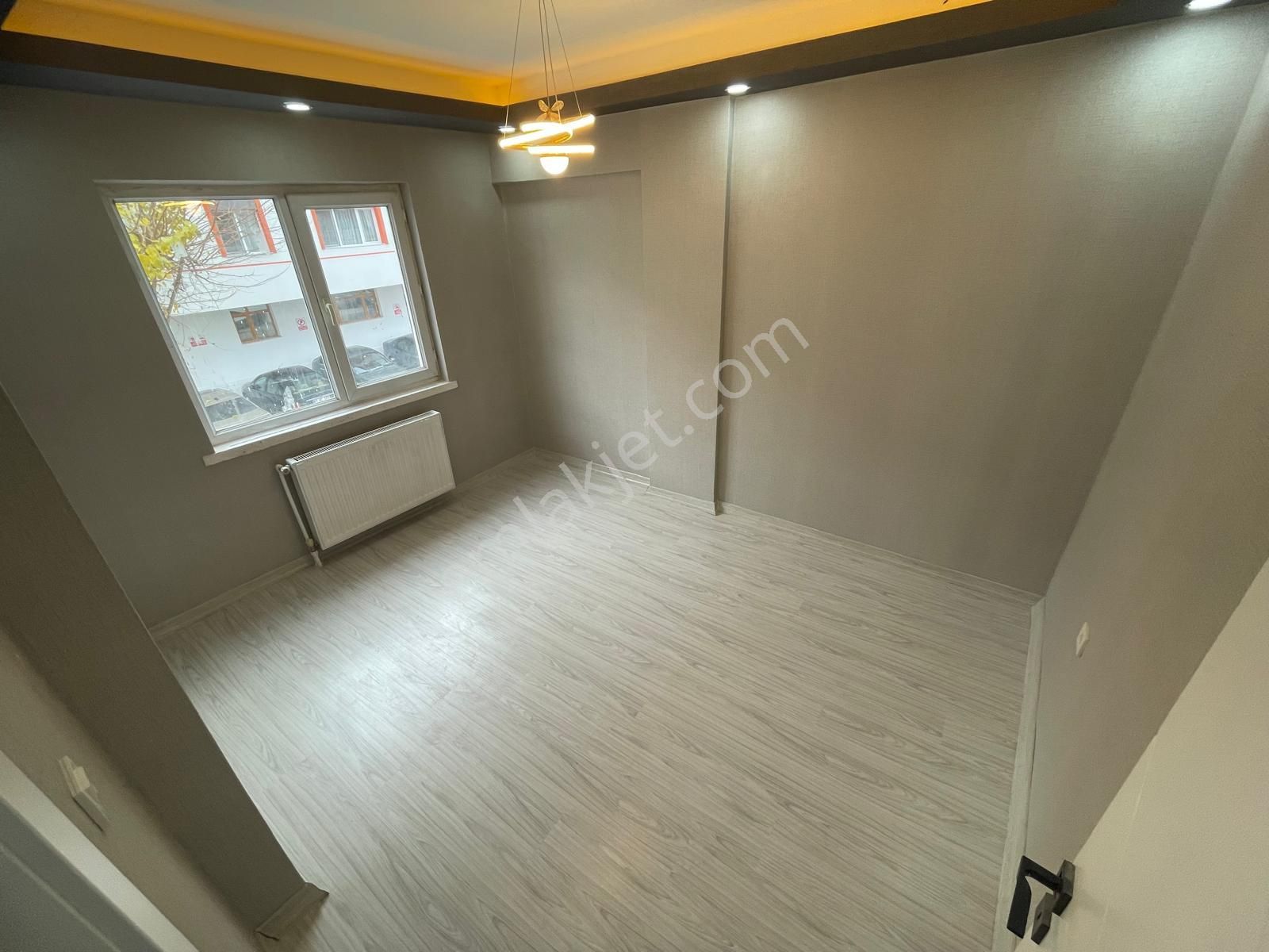 Sincan Plevne Mah.'de Satılık 3+1 Ara Katta Ön Cephe Daire - Görsel 11