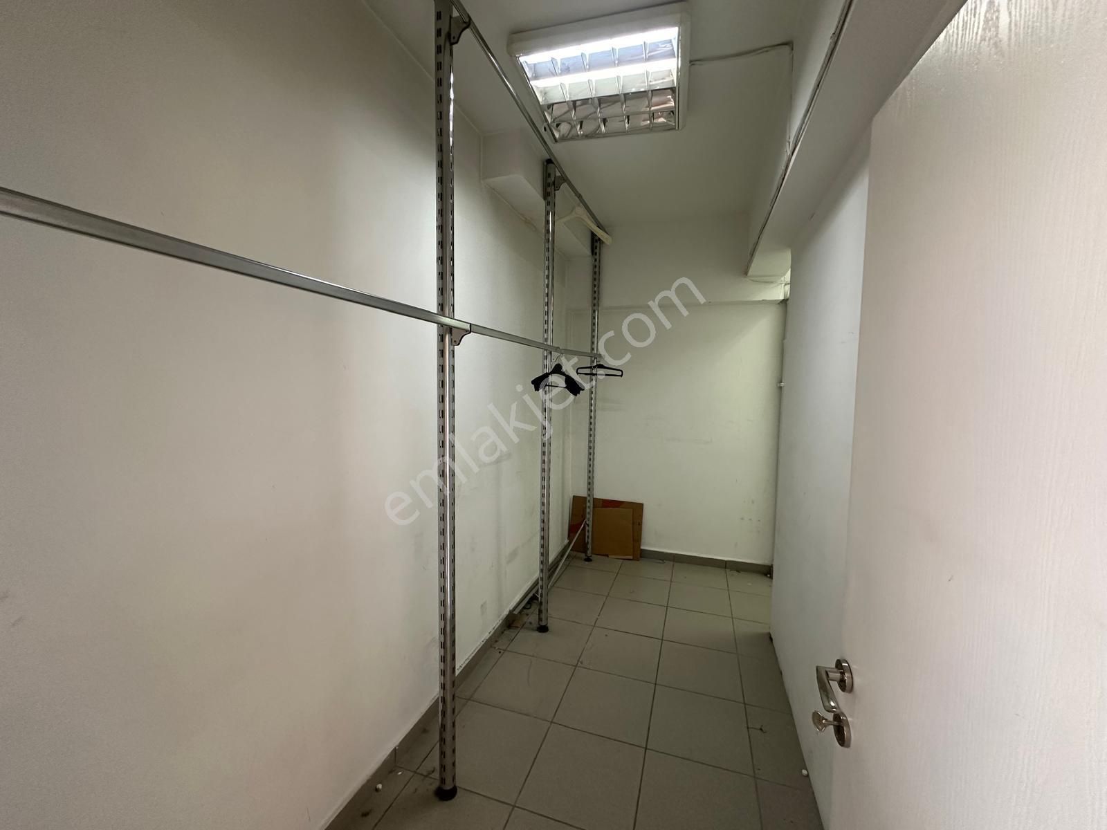 Em-of Emlak'tan Lüks Eşyalı Modern Mimarili'li Kiralık Ofis - Görsel 16
