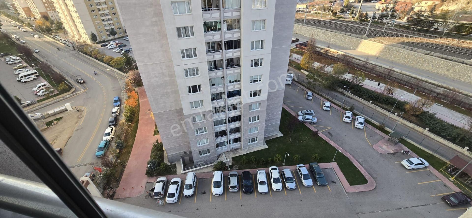 Merkez Emlak 3+1 Kat 10 Ön Cephe İçi Yapılı Asansörlü 120 M2 - Görsel 14