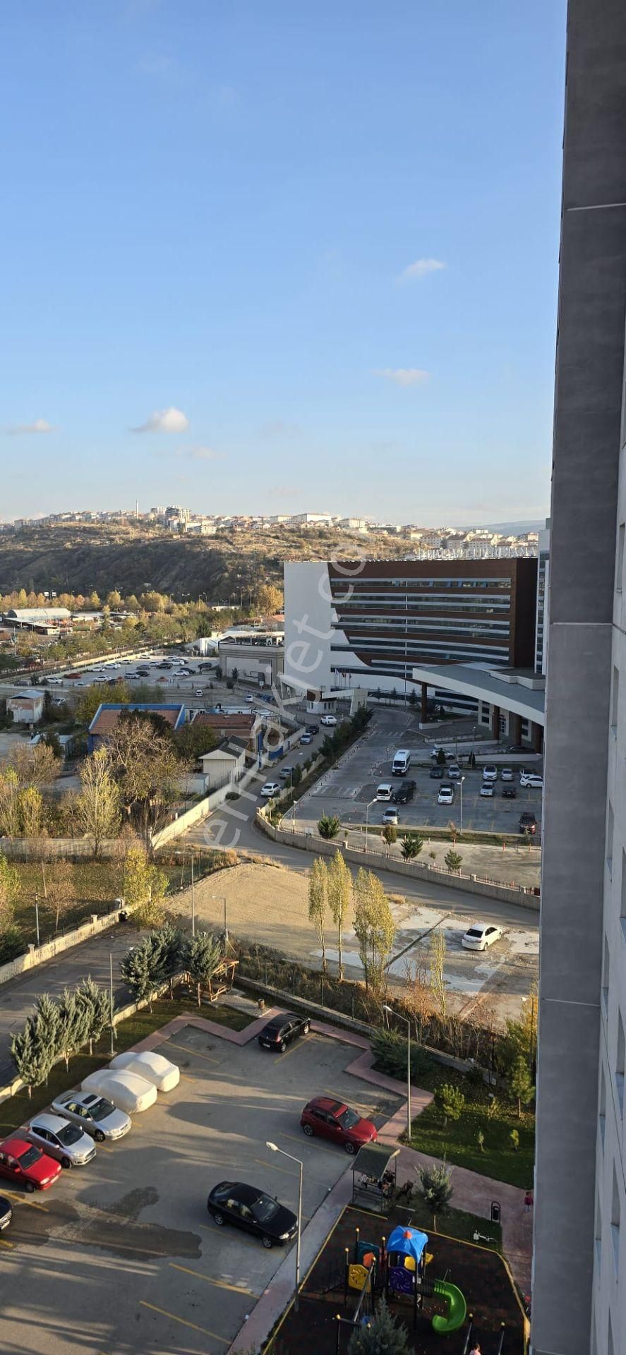 Merkez Emlak 3+1 Kat 10 Ön Cephe İçi Yapılı Asansörlü 120 M2 - Görsel 26