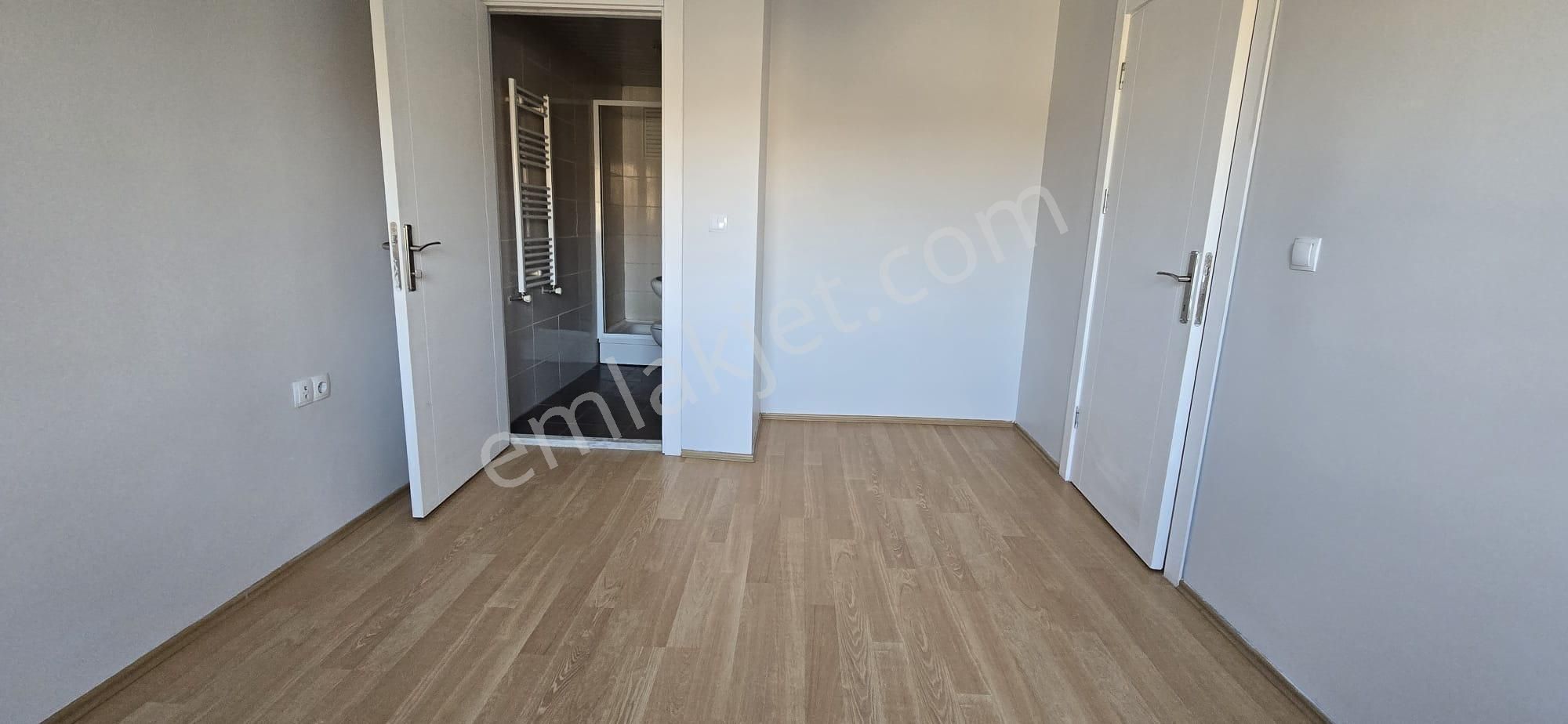 Merkez Emlak 3+1 Kat 10 Ön Cephe İçi Yapılı Asansörlü 120 M2 - Görsel 10