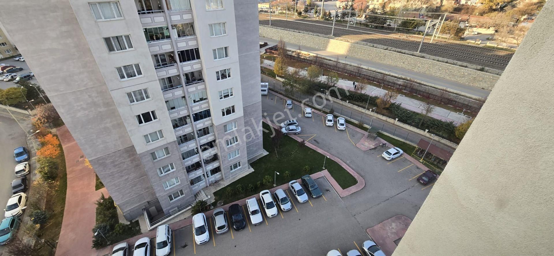 Merkez Emlak 3+1 Kat 10 Ön Cephe İçi Yapılı Asansörlü 120 M2 - Görsel 31