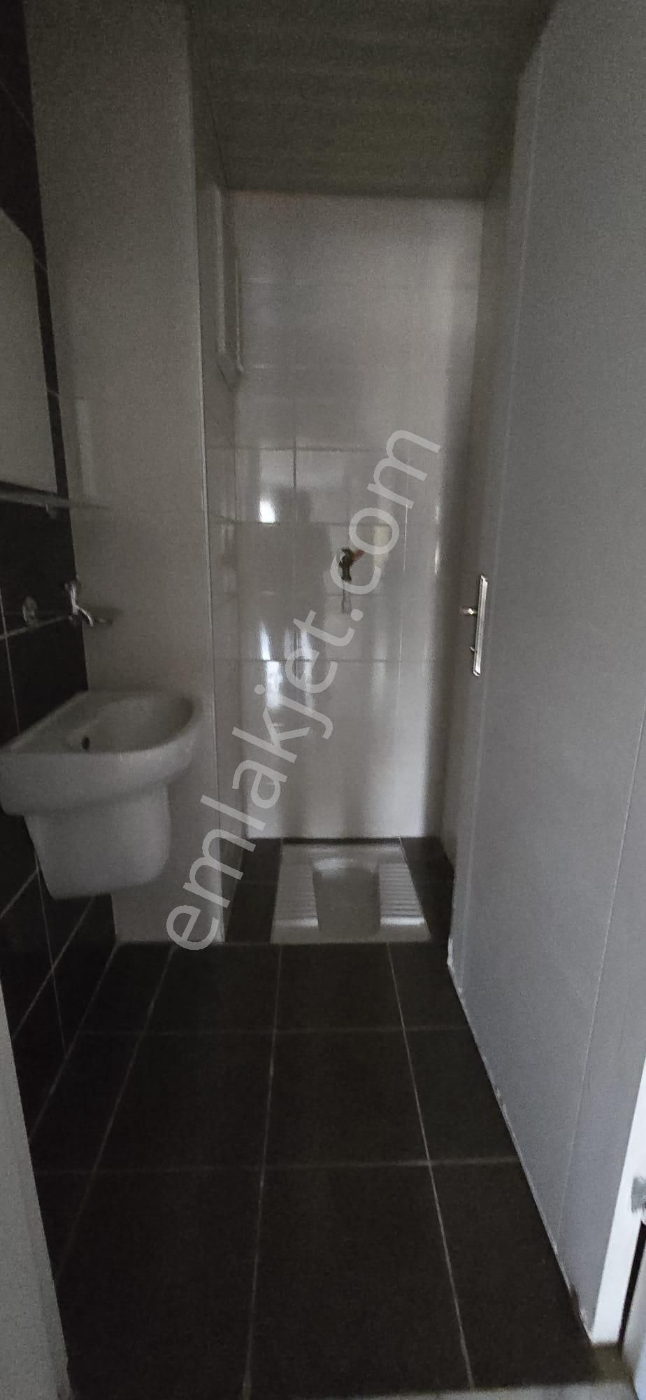 Merkez Emlak 3+1 Kat 10 Ön Cephe İçi Yapılı Asansörlü 120 M2 - Görsel 7