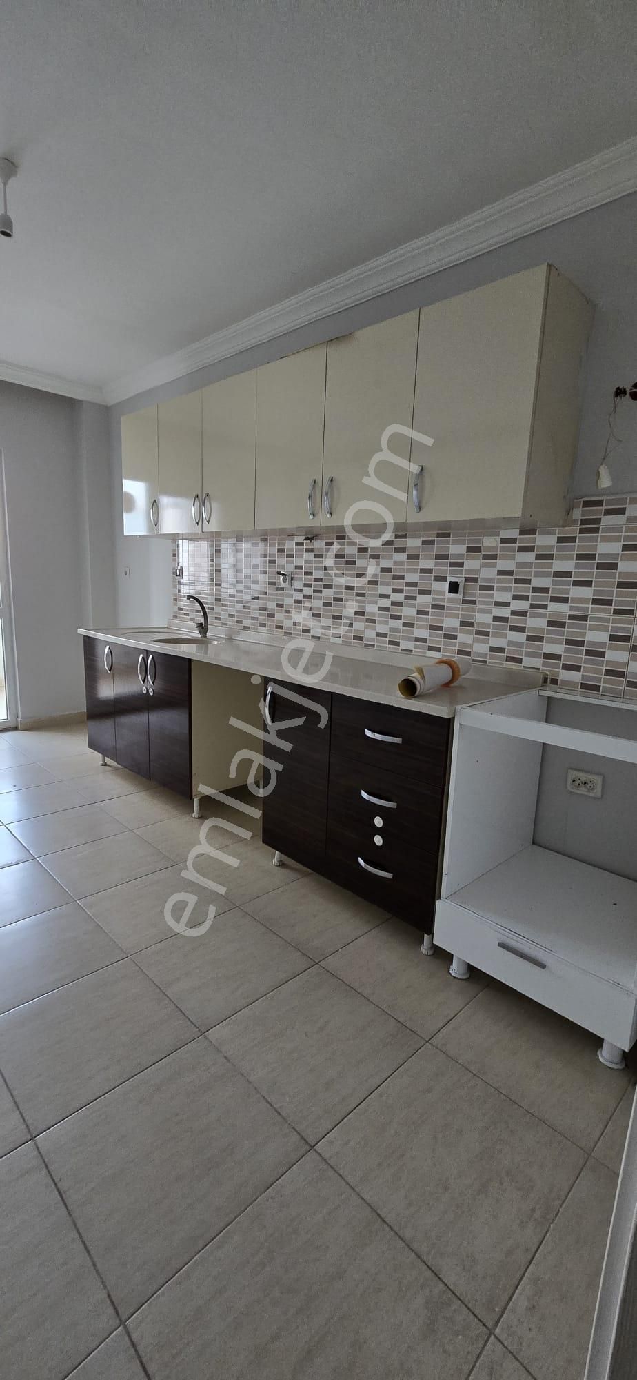 Merkez Emlak 3+1 Kat 10 Ön Cephe İçi Yapılı Asansörlü 120 M2 - Görsel 4