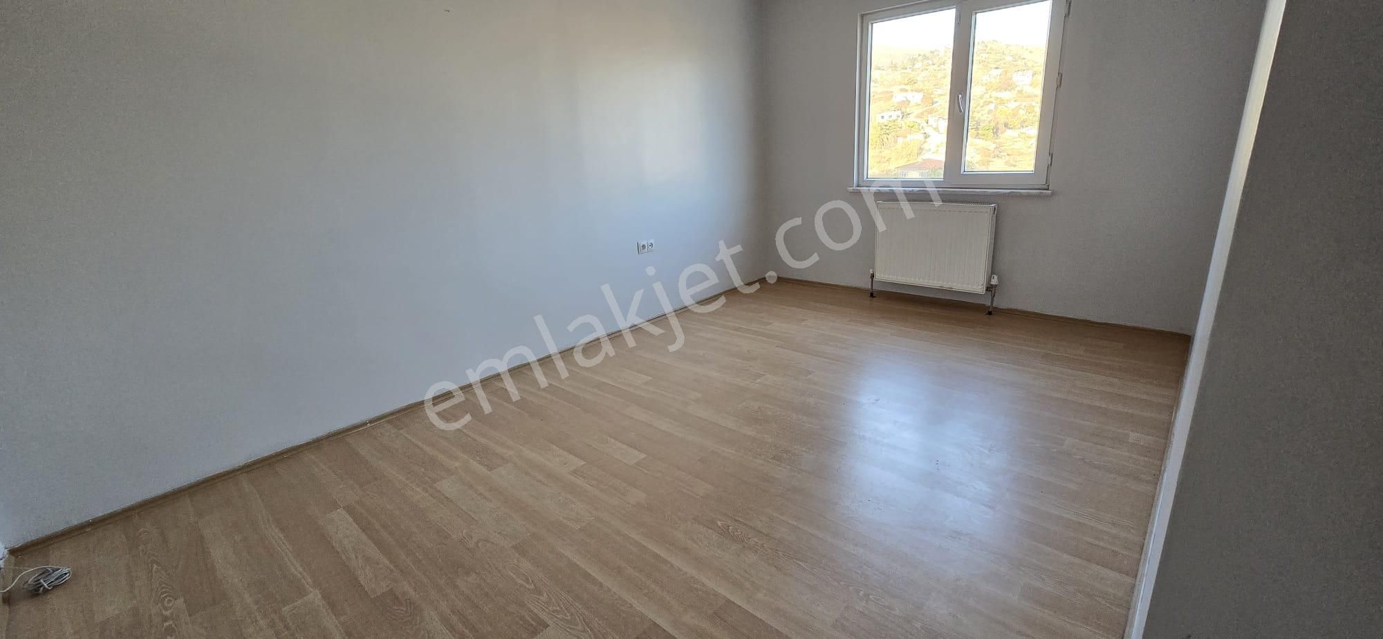 Merkez Emlak 3+1 Kat 10 Ön Cephe İçi Yapılı Asansörlü 120 M2 - Görsel 11