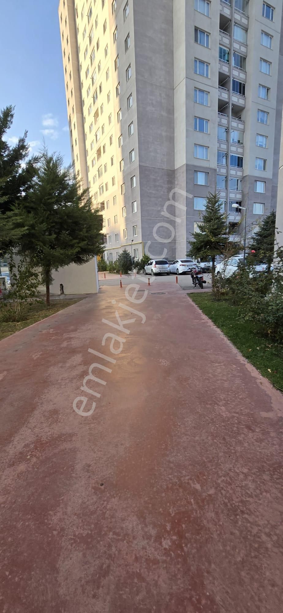 Merkez Emlak 3+1 Kat 10 Ön Cephe İçi Yapılı Asansörlü 120 M2 - Görsel 17