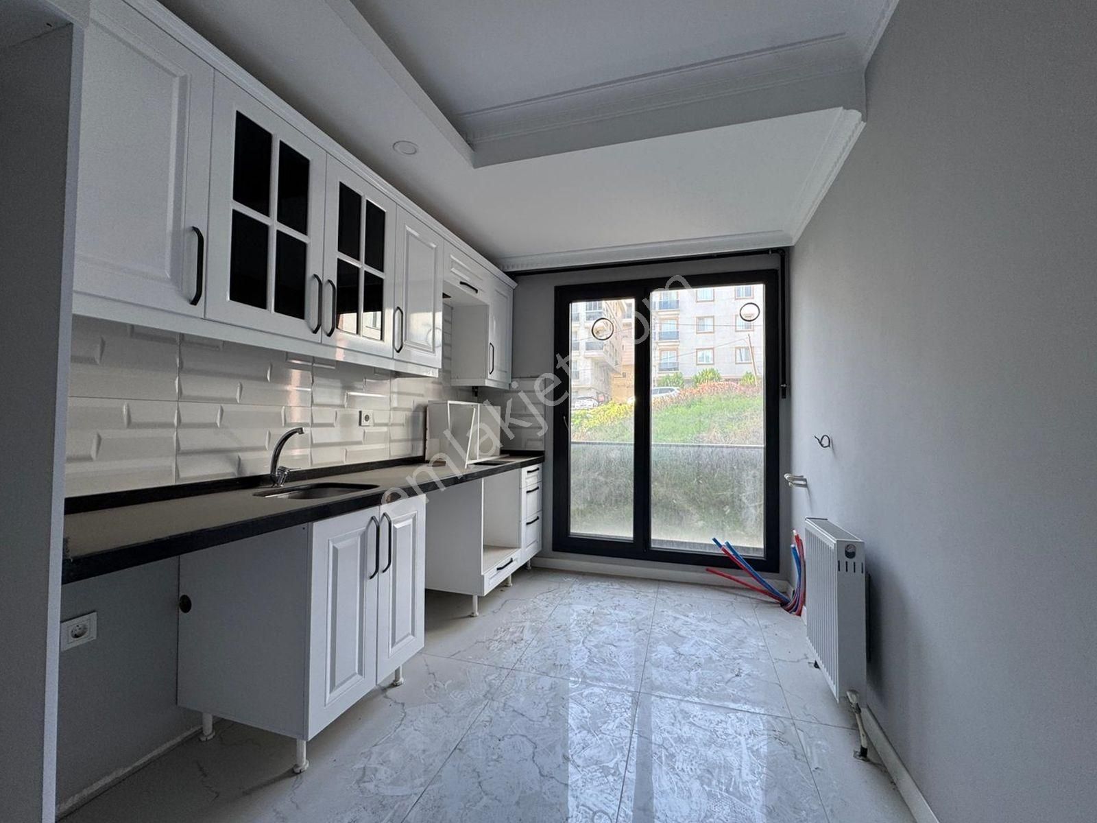 Beylikdüzü Yakuplu Da Satılık 2+1 Arakat Otoparklı Sıfır Daire - Görsel 13