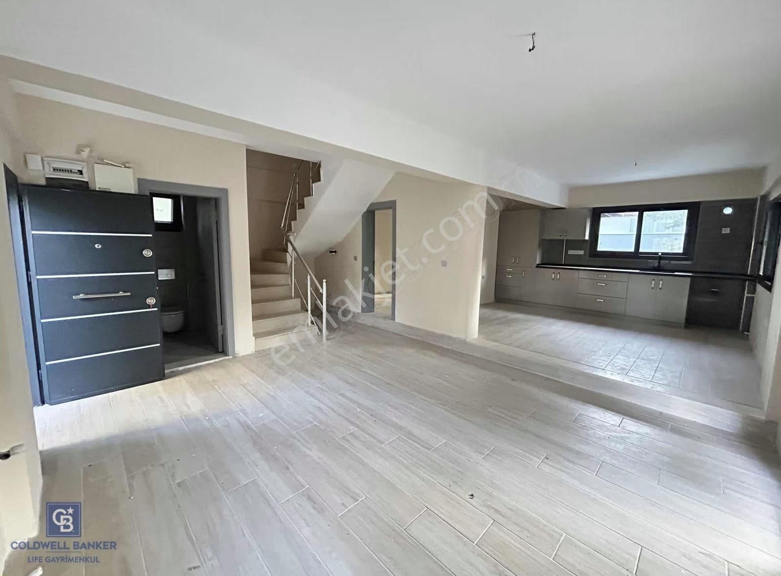 Urla Kalabakta Full Tadilatlı 4+1 Tripleks Satılık Villa - Görsel 12