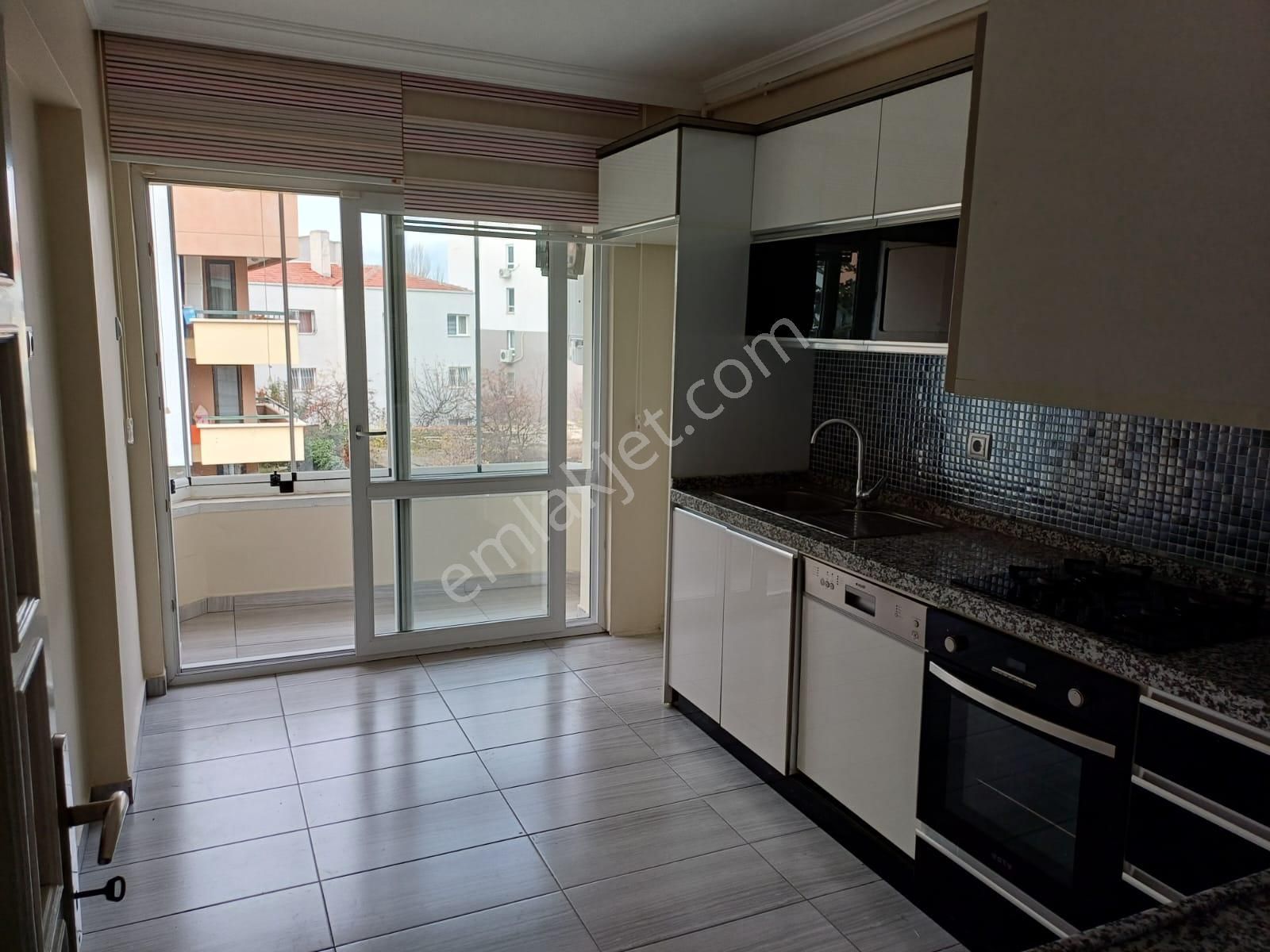 Çankaya Gop Kahramankadın Da Uğurmumcu Ya Yakın Katta Manzaralı İçi Lüks Yapılı 3+1 Satılık Daire - Görsel 24