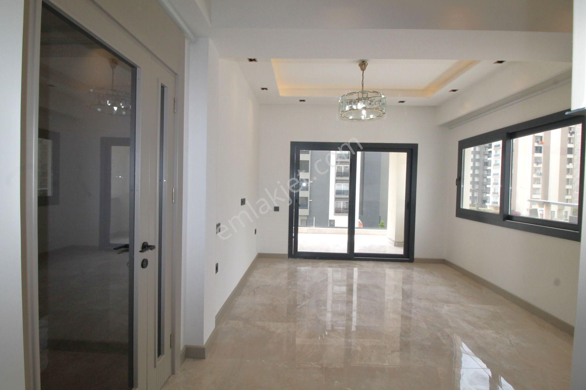 Retro’dan Şıklığı Ve Modern Dizaynı İle Başınızı Döndüren Lüks 2+1 - Görsel 5