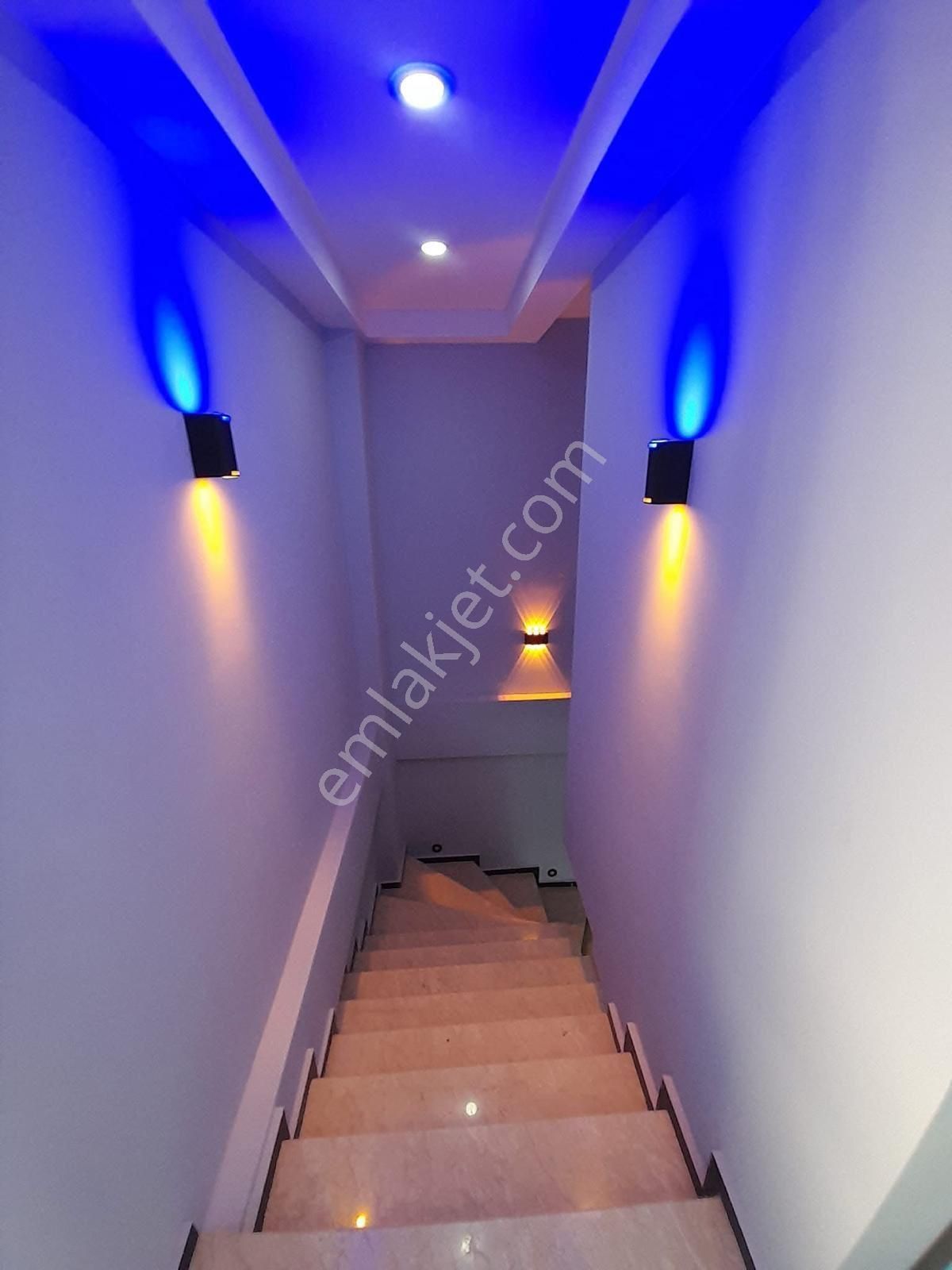 Kuşadası Guzelcamlida 3+1 Mustakil Parsel Arsalı Villa - Görsel 15