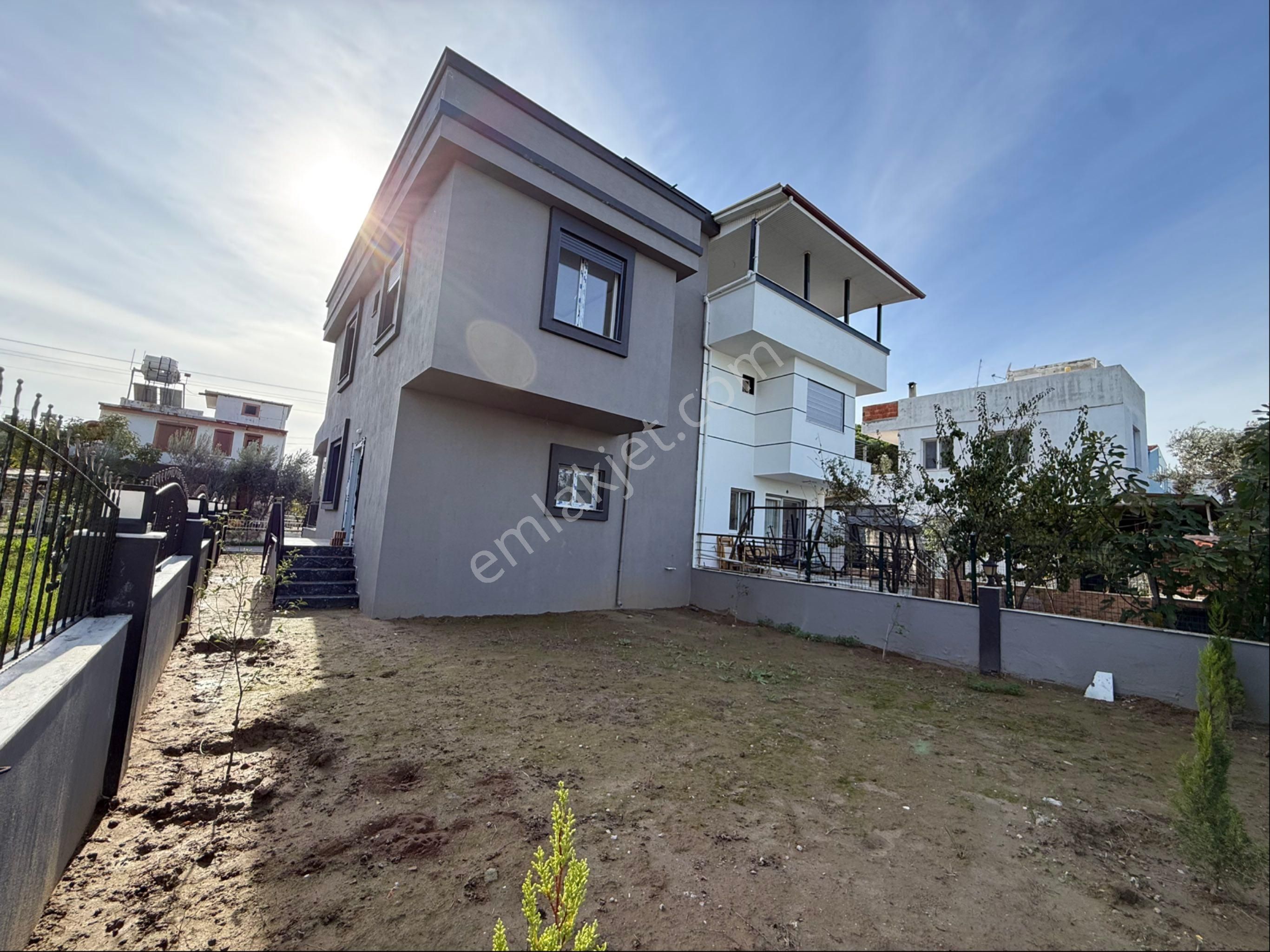 Seferihisar Doğanbey’de Satılık Tek Müstakil Bahçeli 3+1 Villa - Görsel 5