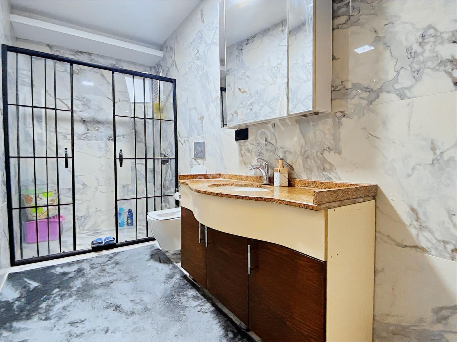 Binyapıdan Özel Sağlık Hast. Yakını Kiralık İçi Yeni Daire ! - Görsel 13