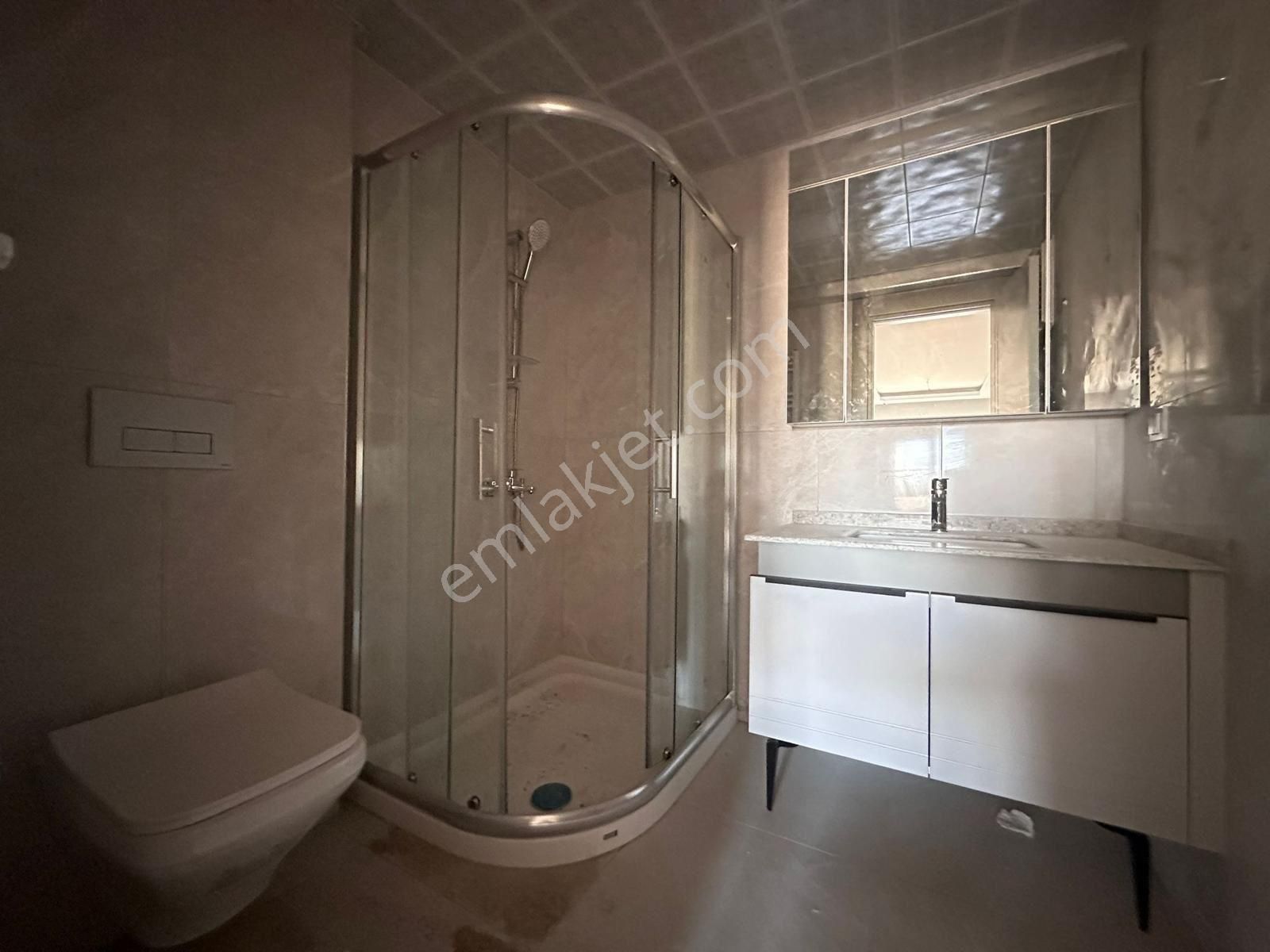 Yuvaköy'de Ultra Lüks Yapılı Kilerli 4,5+1 Satılık Daire - Görsel 22