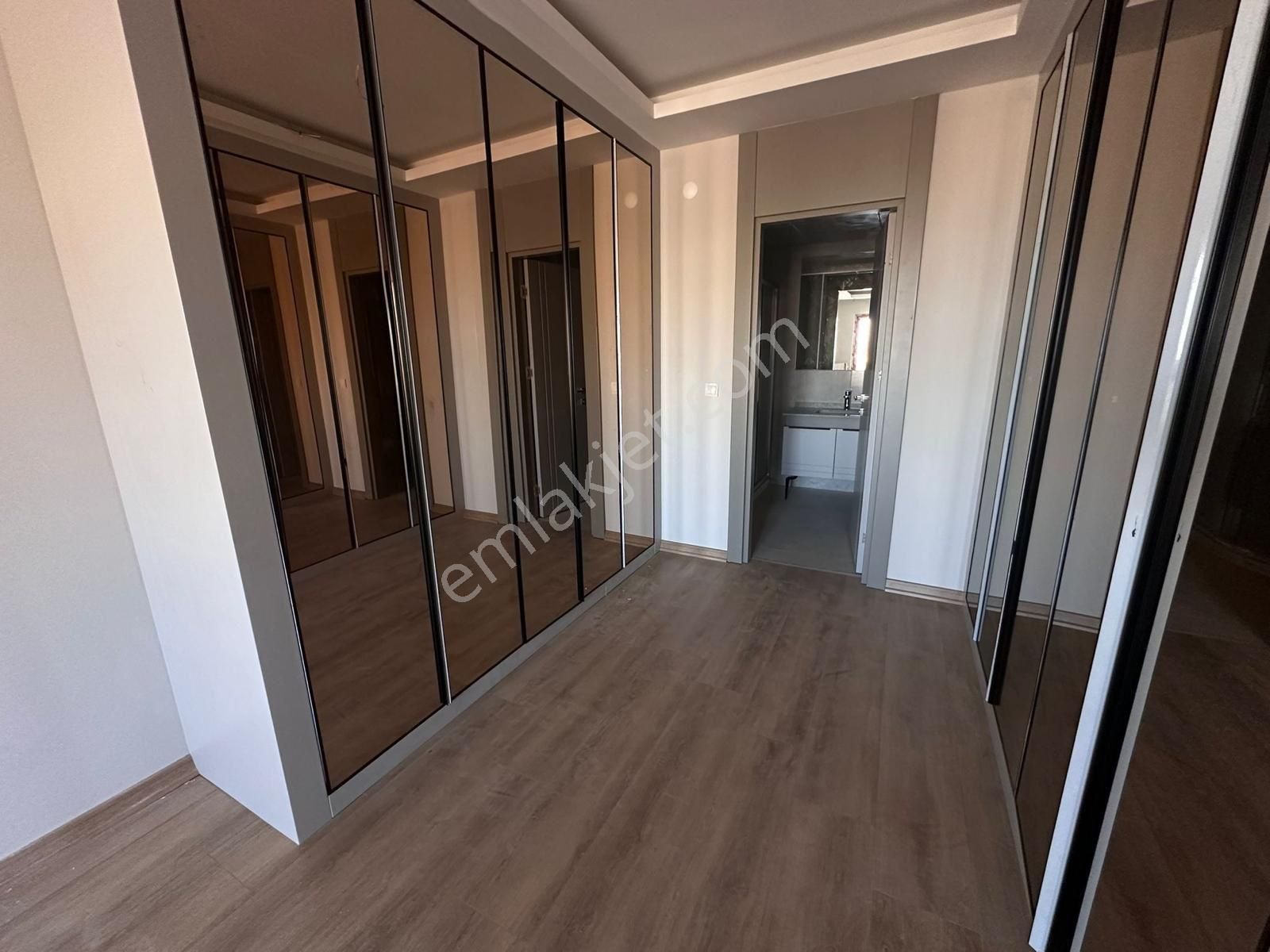 Yuvaköy'de Ultra Lüks Yapılı Kilerli 4,5+1 Satılık Daire - Görsel 20