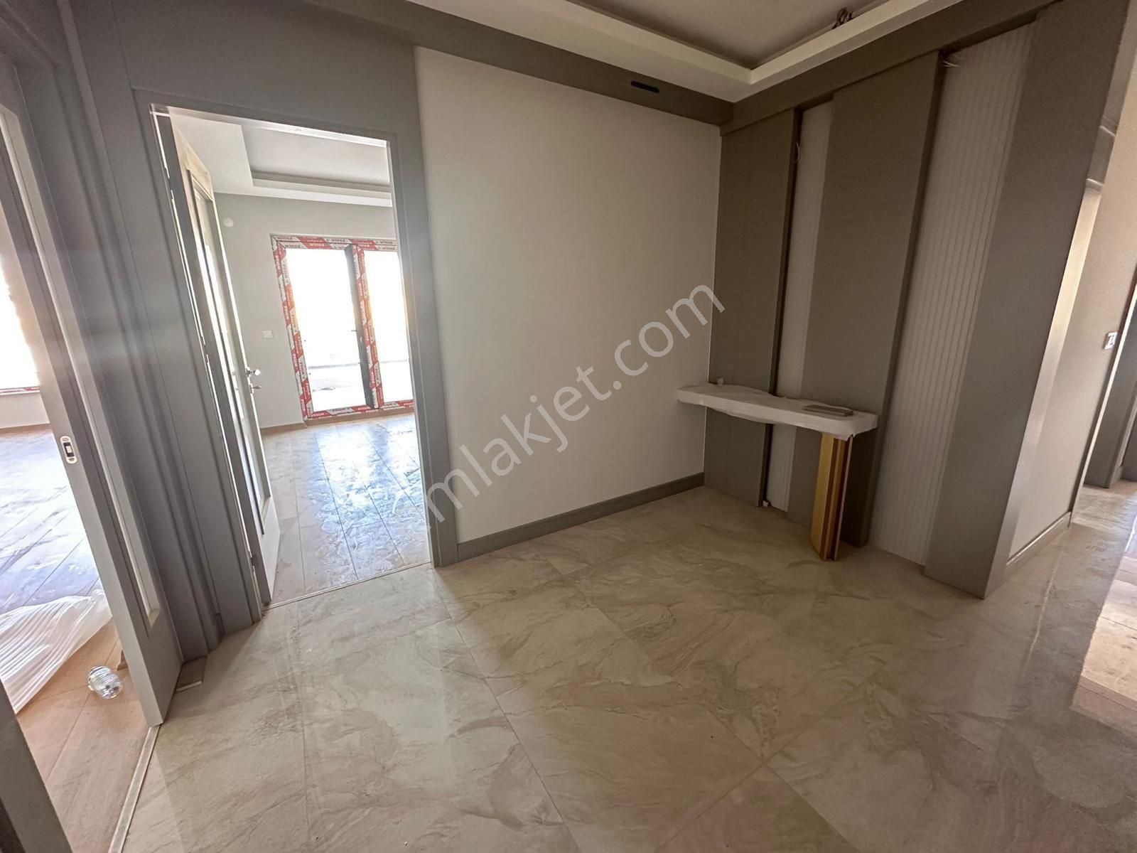 Yuvaköy'de Ultra Lüks Yapılı Kilerli 4,5+1 Satılık Daire - Görsel 10