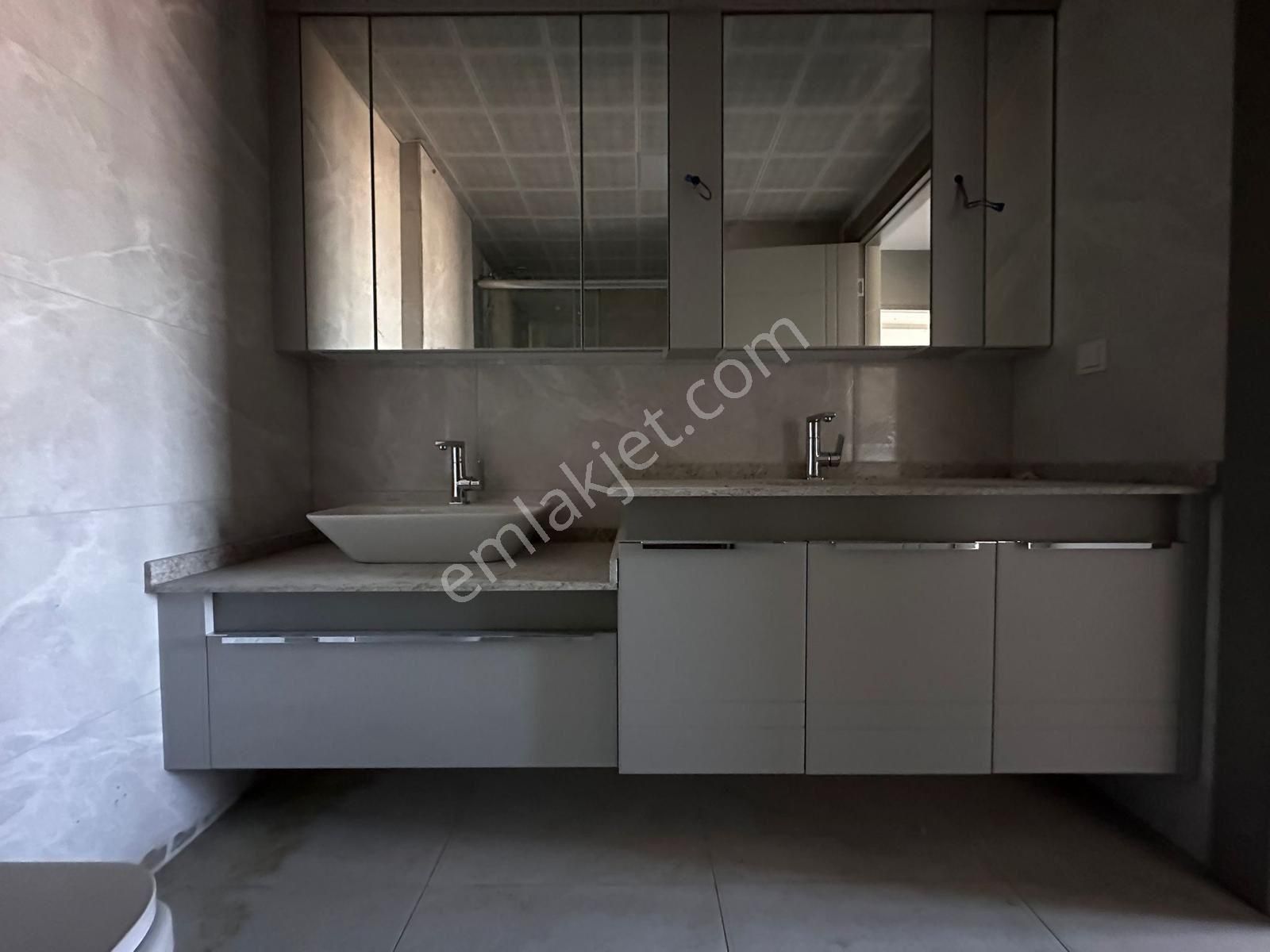 Yuvaköy'de Ultra Lüks Yapılı Kilerli 4,5+1 Satılık Daire - Görsel 30