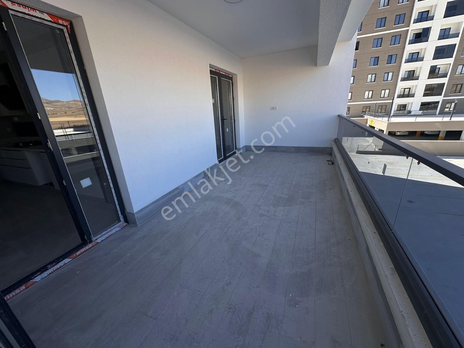 Yuvaköy'de Ultra Lüks Yapılı Kilerli 4,5+1 Satılık Daire - Görsel 31