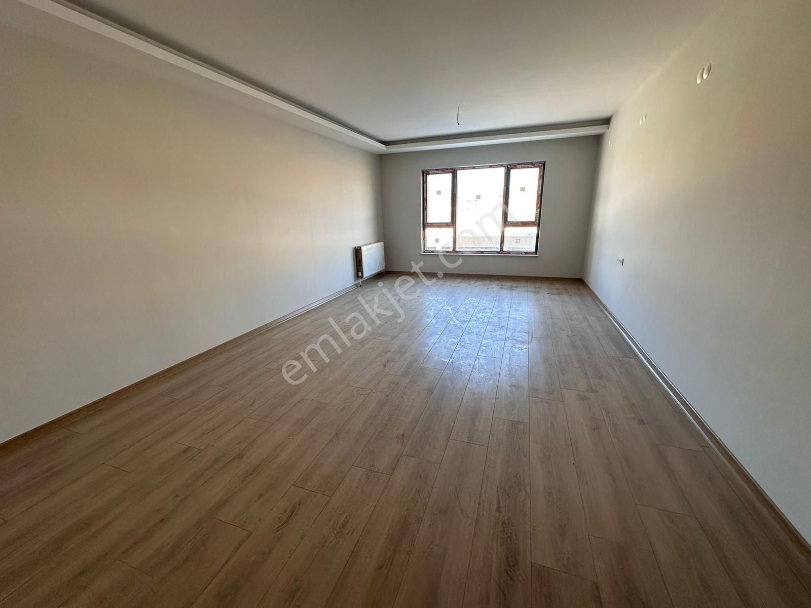 Yuvaköy'de Ultra Lüks Yapılı Kilerli 4,5+1 Satılık Daire - Görsel 16