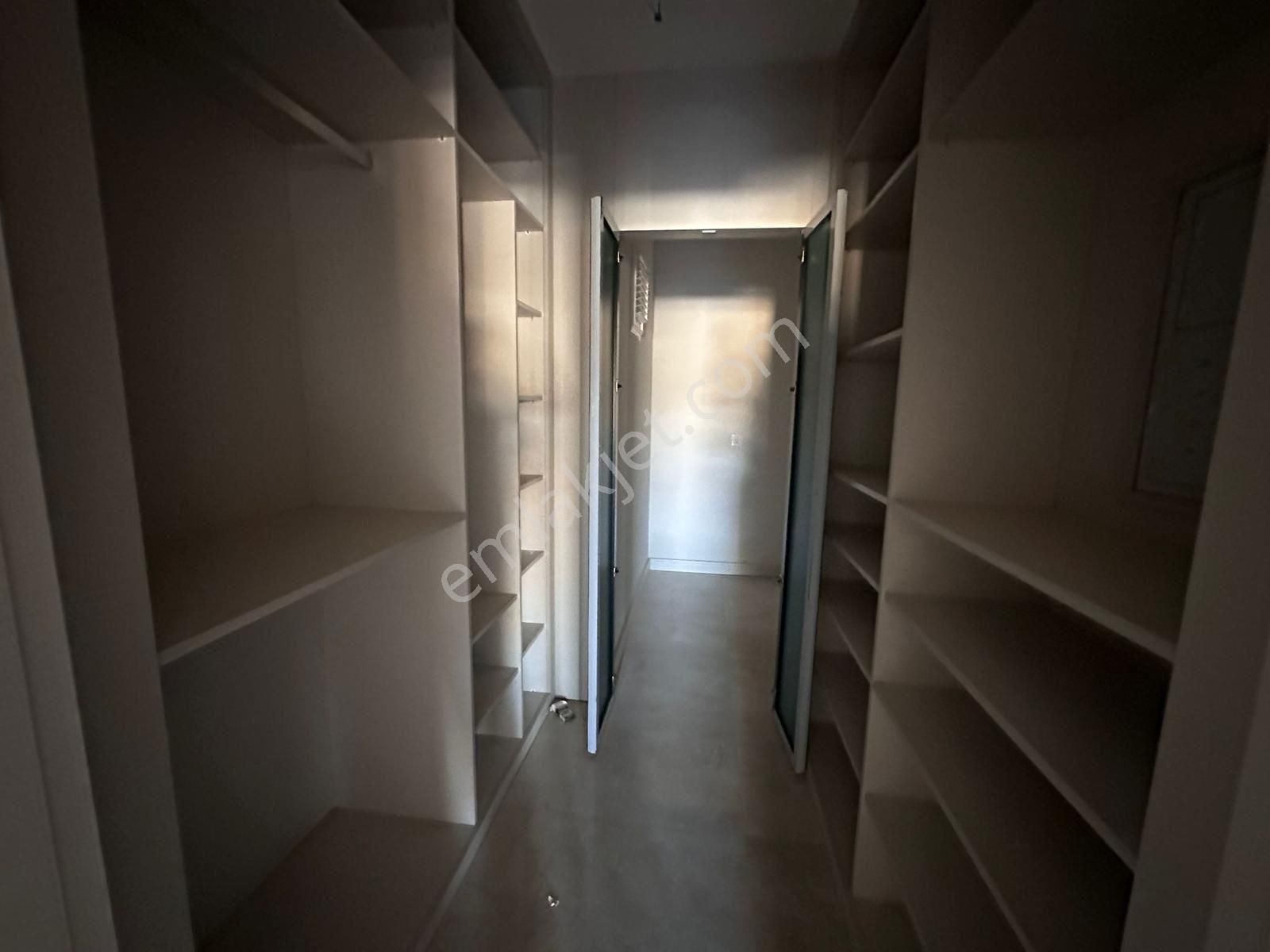 Yuvaköy'de Ultra Lüks Yapılı Kilerli 4,5+1 Satılık Daire - Görsel 12