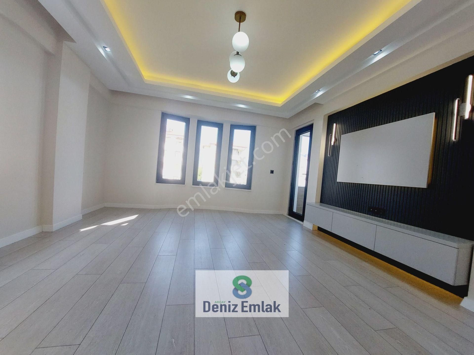Denizden Akçayda Ebeveynli Arakat Geniş Satılık 3+1 Daire. - Görsel 26