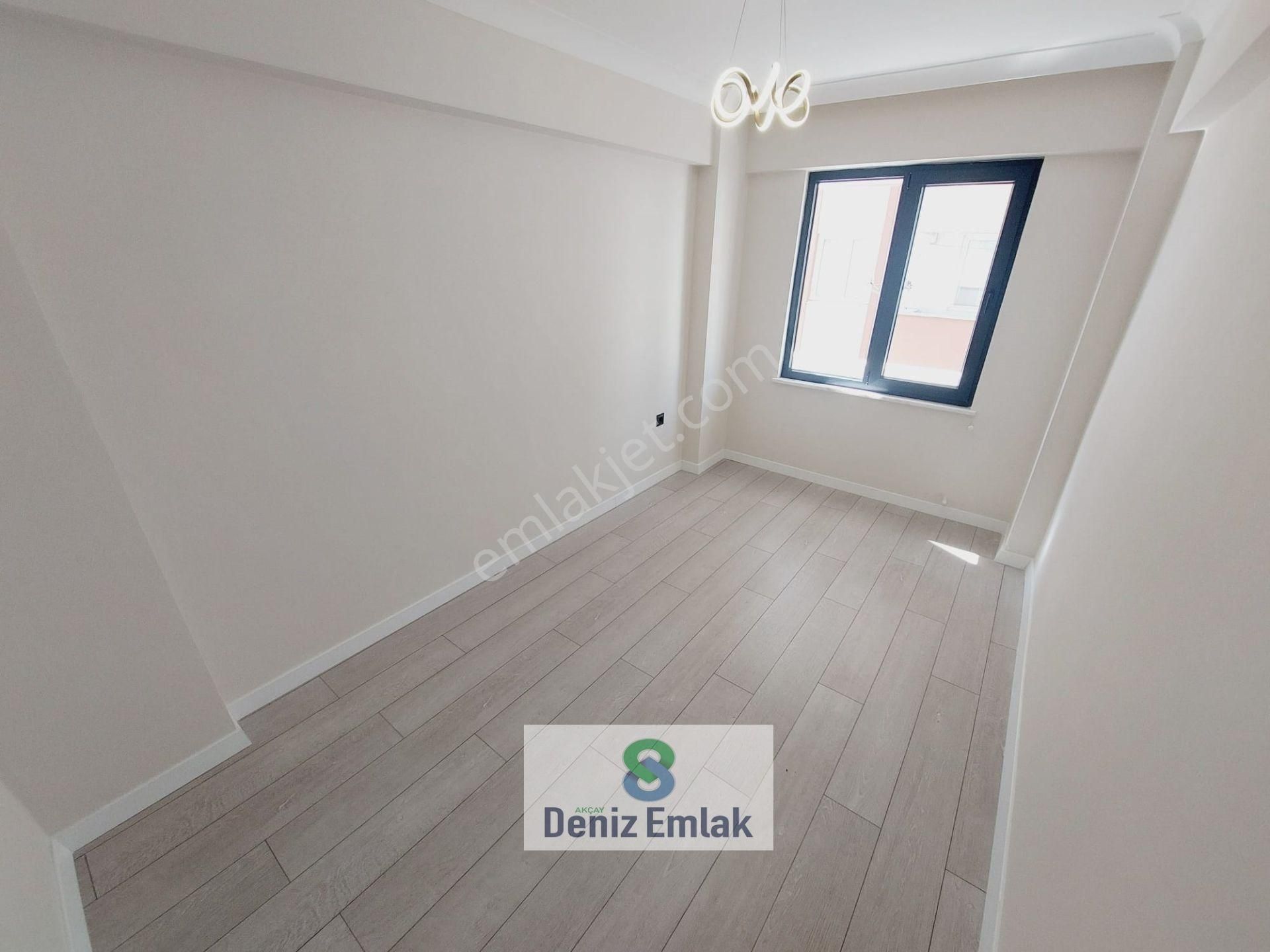 Denizden Akçayda Ebeveynli Arakat Geniş Satılık 3+1 Daire. - Görsel 33