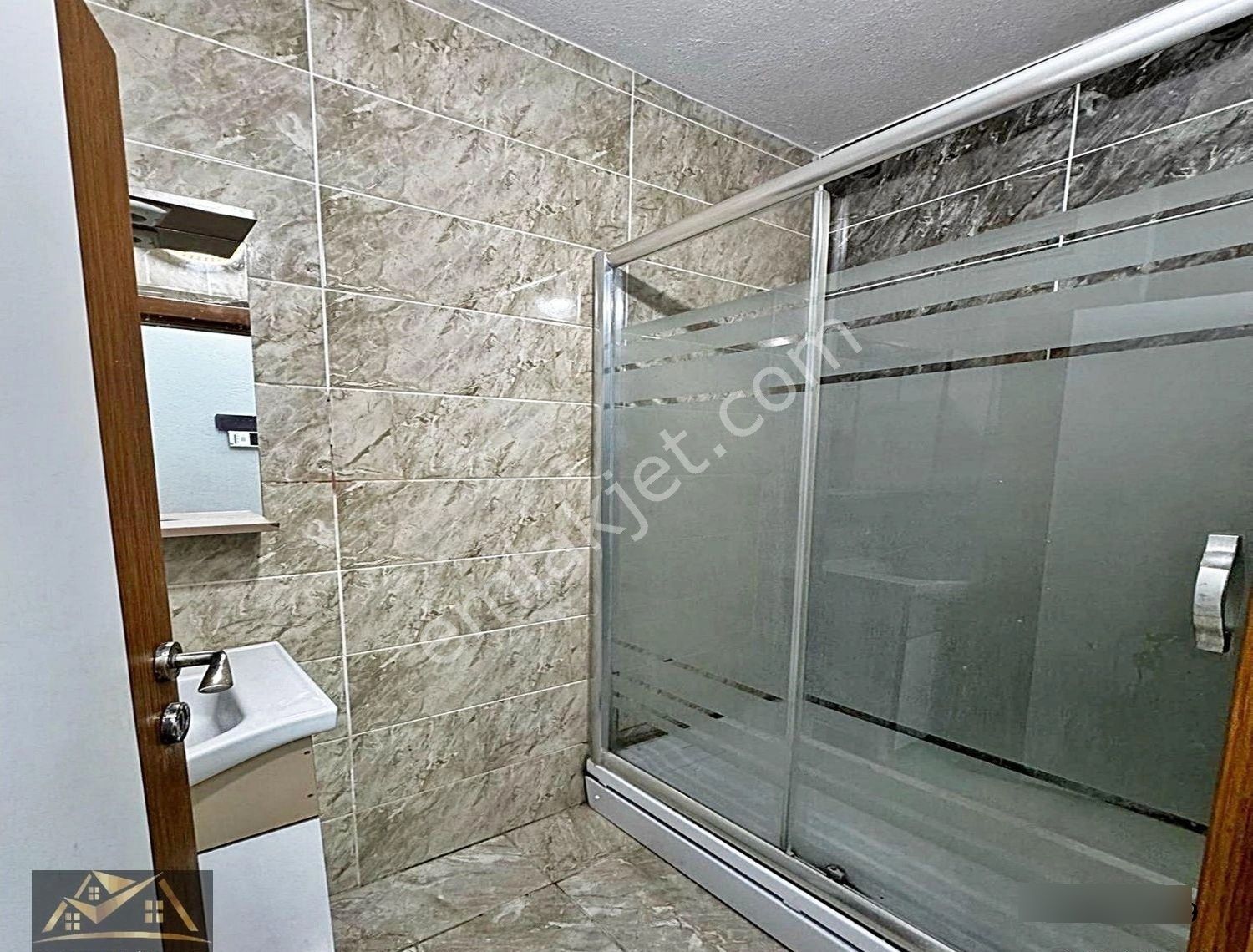 Metrobüse Yakın Yeni Bina İskanlı 2+1 Geniş Satılık Daire - Görsel 15