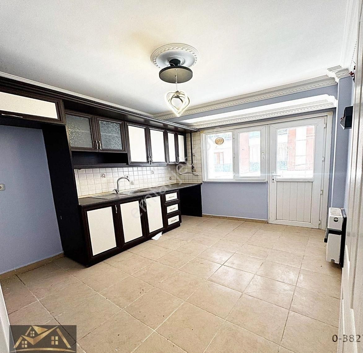 Metrobüse Marmara Park Avm Ye Çık Yakın 2+1 130m2 Satılık Daire - Görsel 23