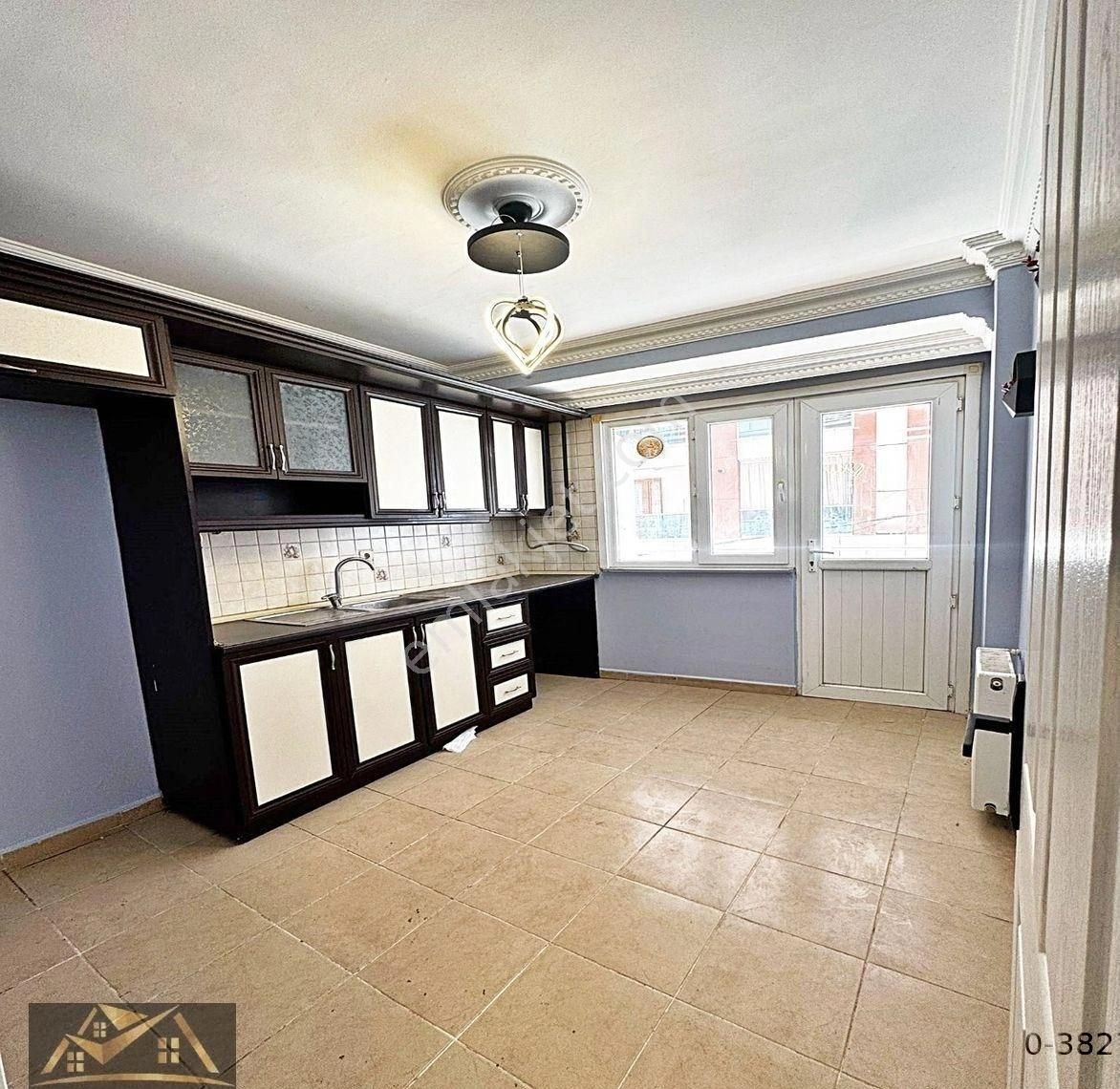 Metrobüse Marmara Park Avm Ye Çık Yakın 2+1 130m2 Satılık Daire - Görsel 7