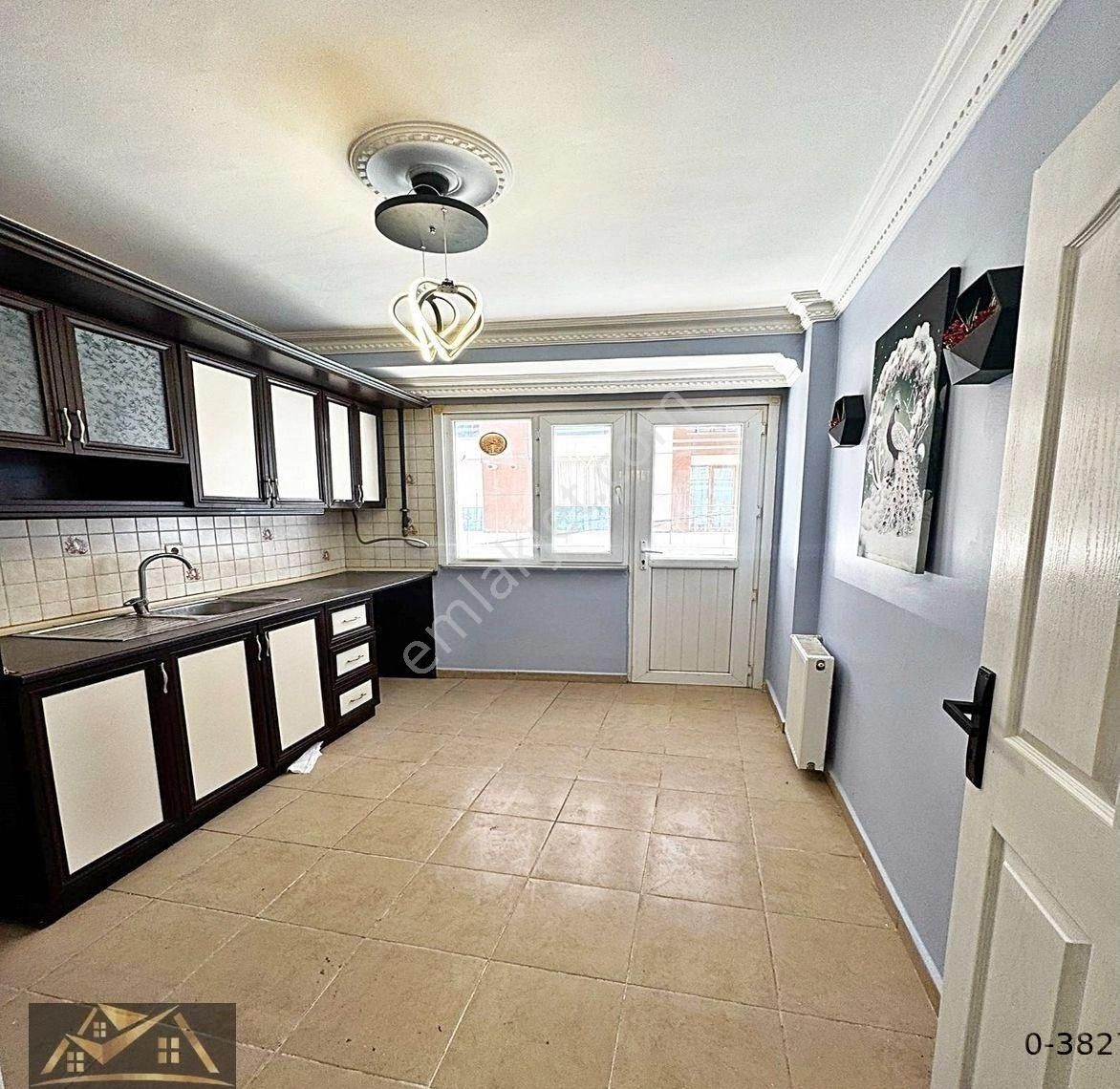 Metrobüse Marmara Park Avm Ye Çık Yakın 2+1 130m2 Satılık Daire - Görsel 10