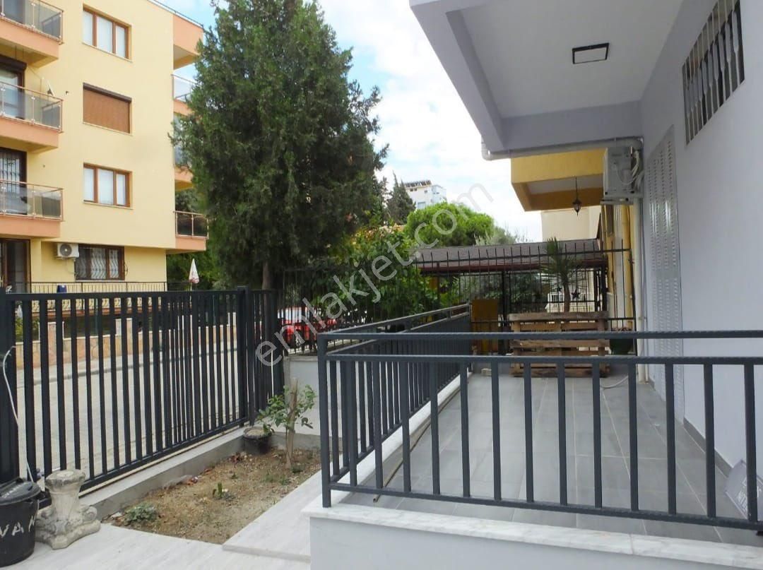 Kuşadası Kadınlar Denizi Bölgesinde Satılık 3 Katlı Tribleks - Görsel 12