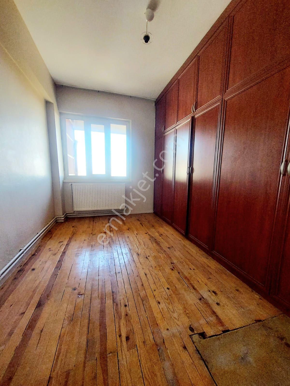 Nehirden Denizli 1200 Evlerde Satılık Fırsat Daire - Görsel 31