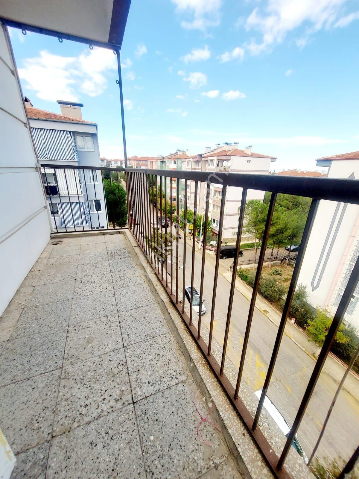 Nehirden Denizli 1200 Evlerde Satılık Fırsat Daire - Görsel 27